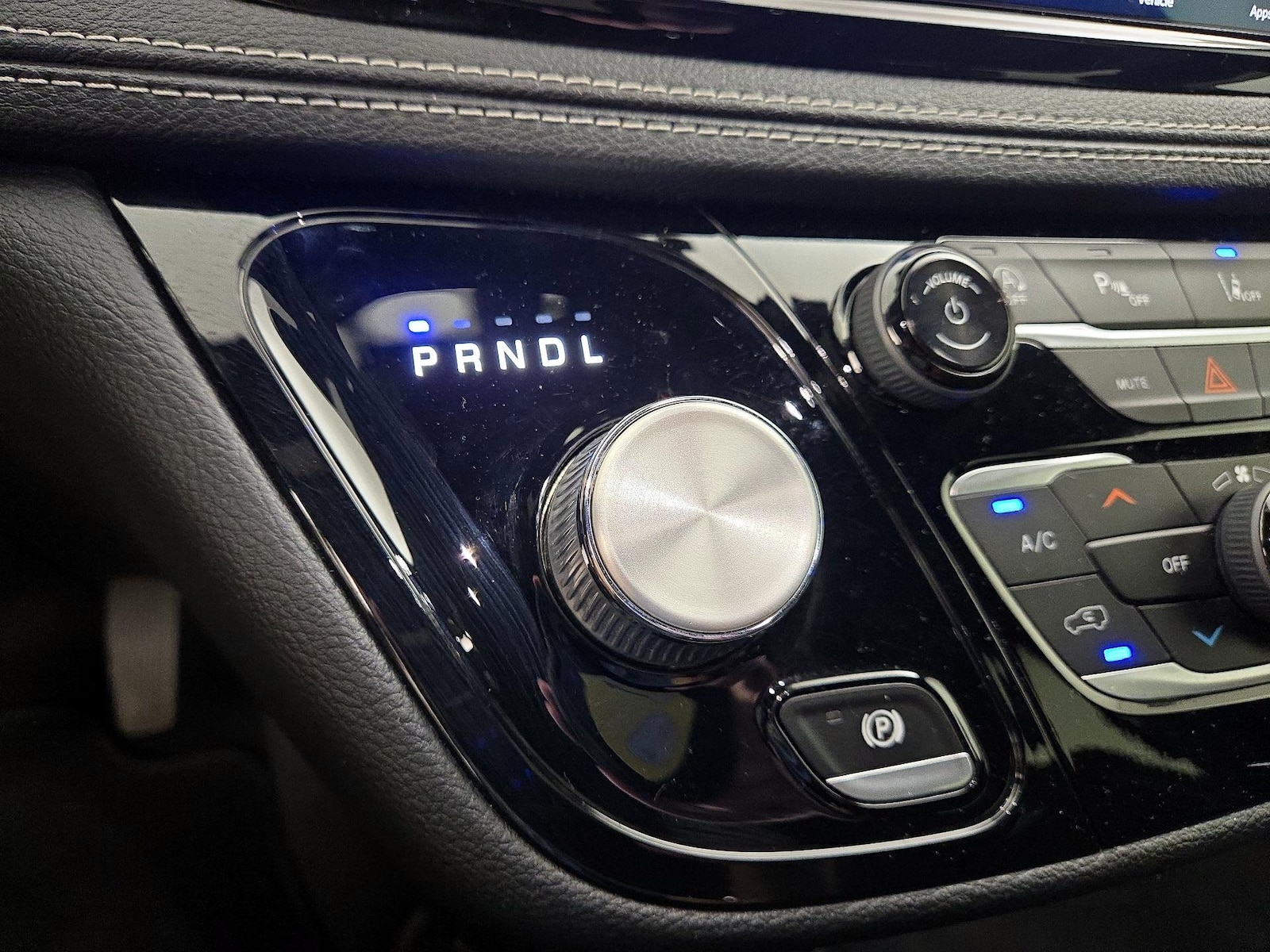2021 Chrysler Pacifica Touring - Photo 18