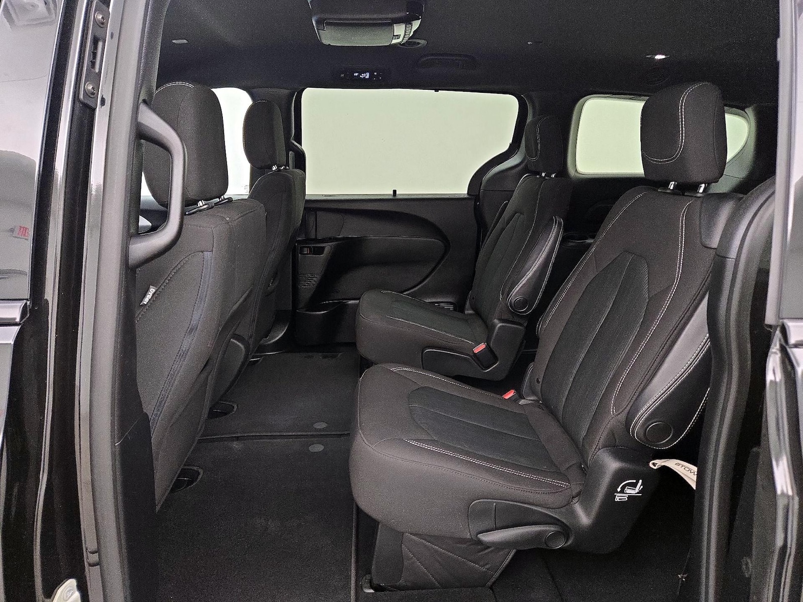 2021 Chrysler Pacifica Touring - Photo 20
