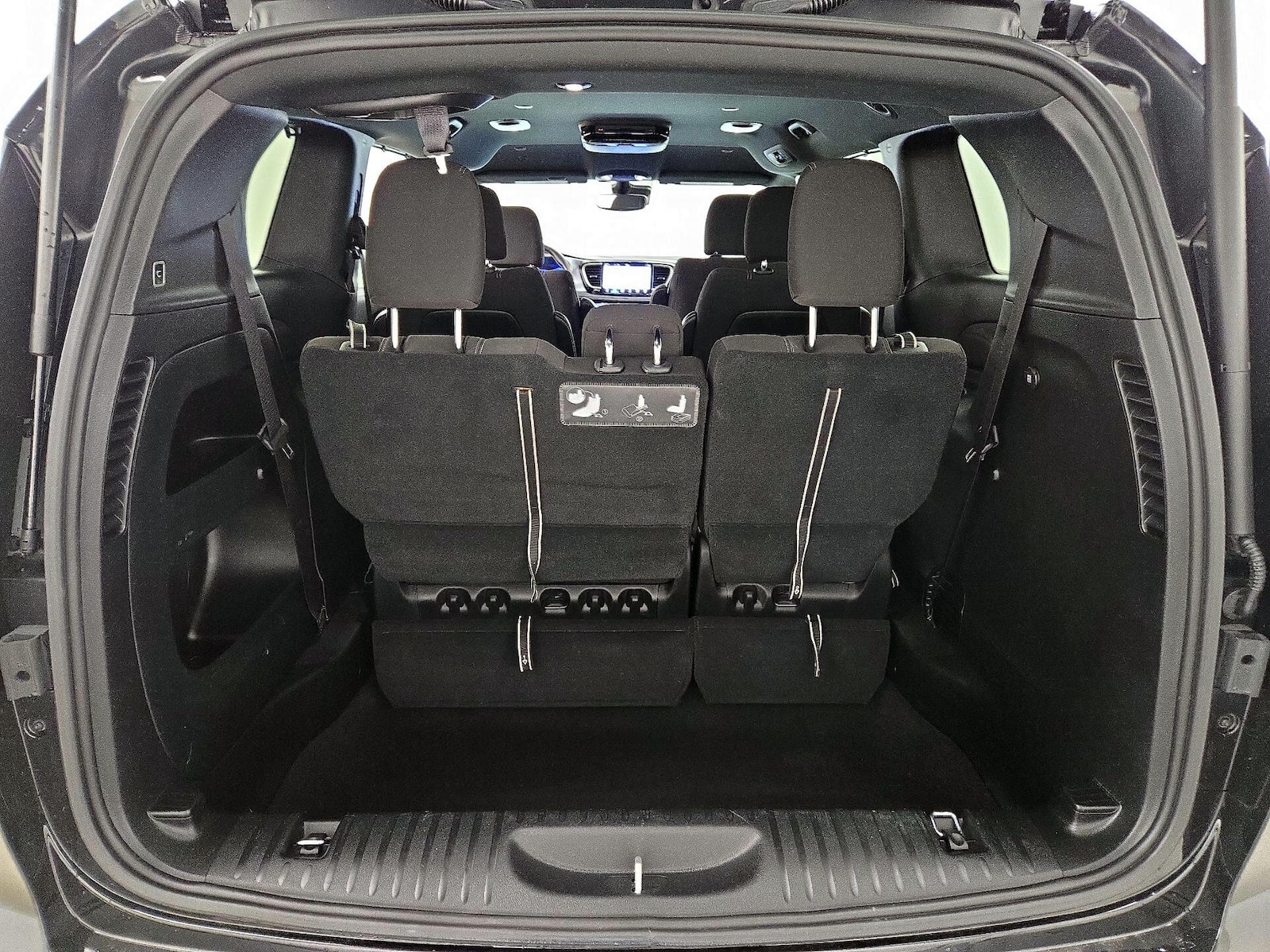 2021 Chrysler Pacifica Touring - Photo 22