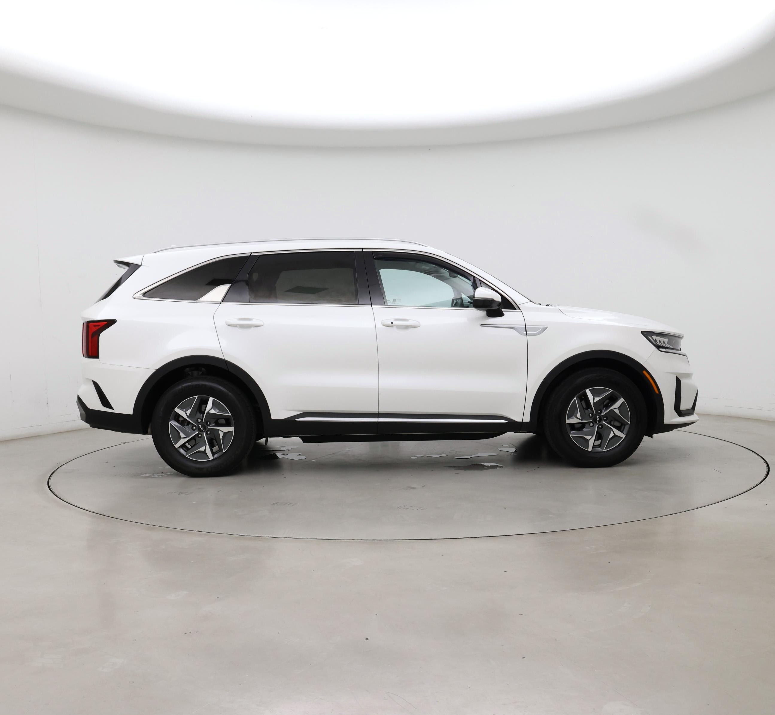 Thumbnail: 2023 Kia Sorento - 7