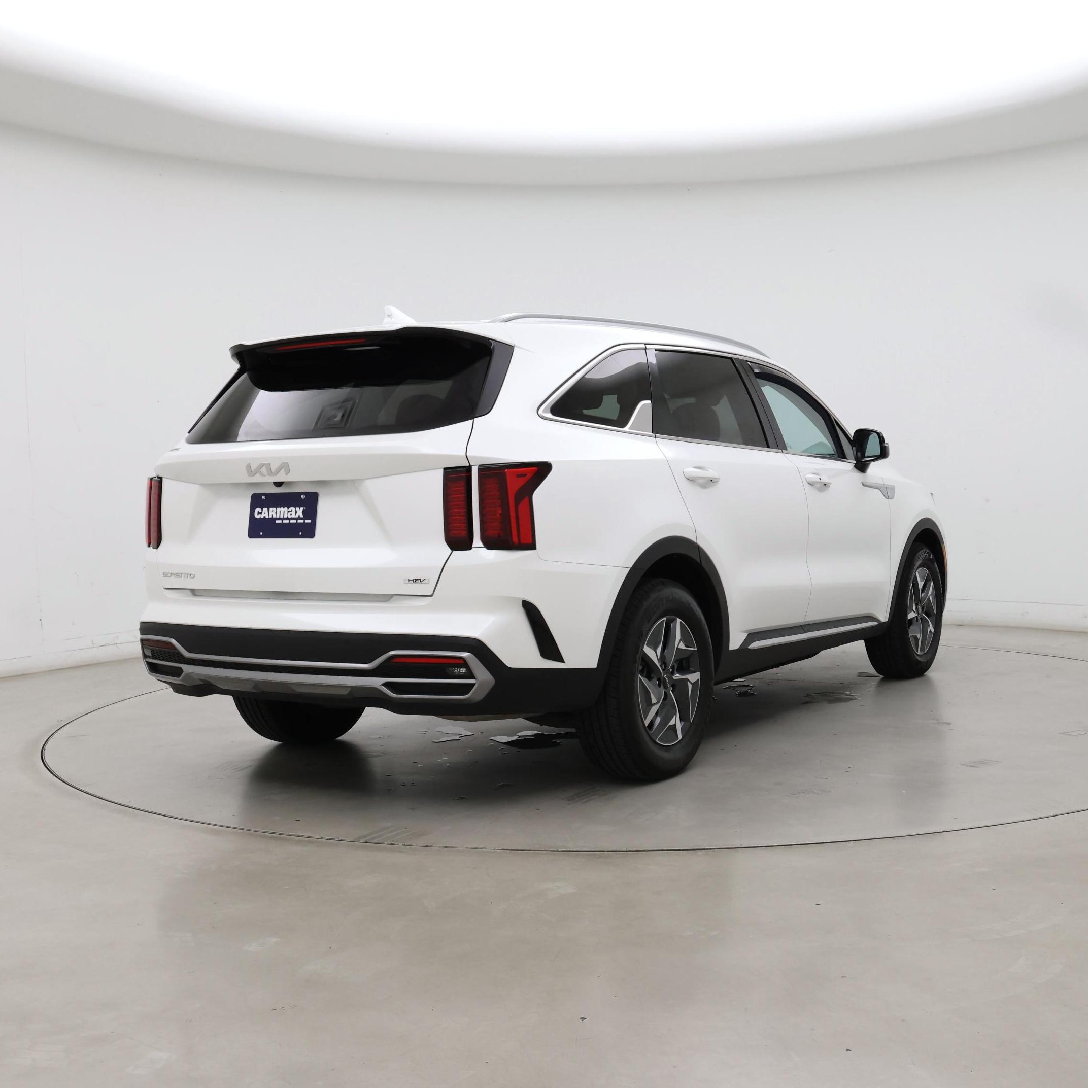 Thumbnail: 2023 Kia Sorento - 8
