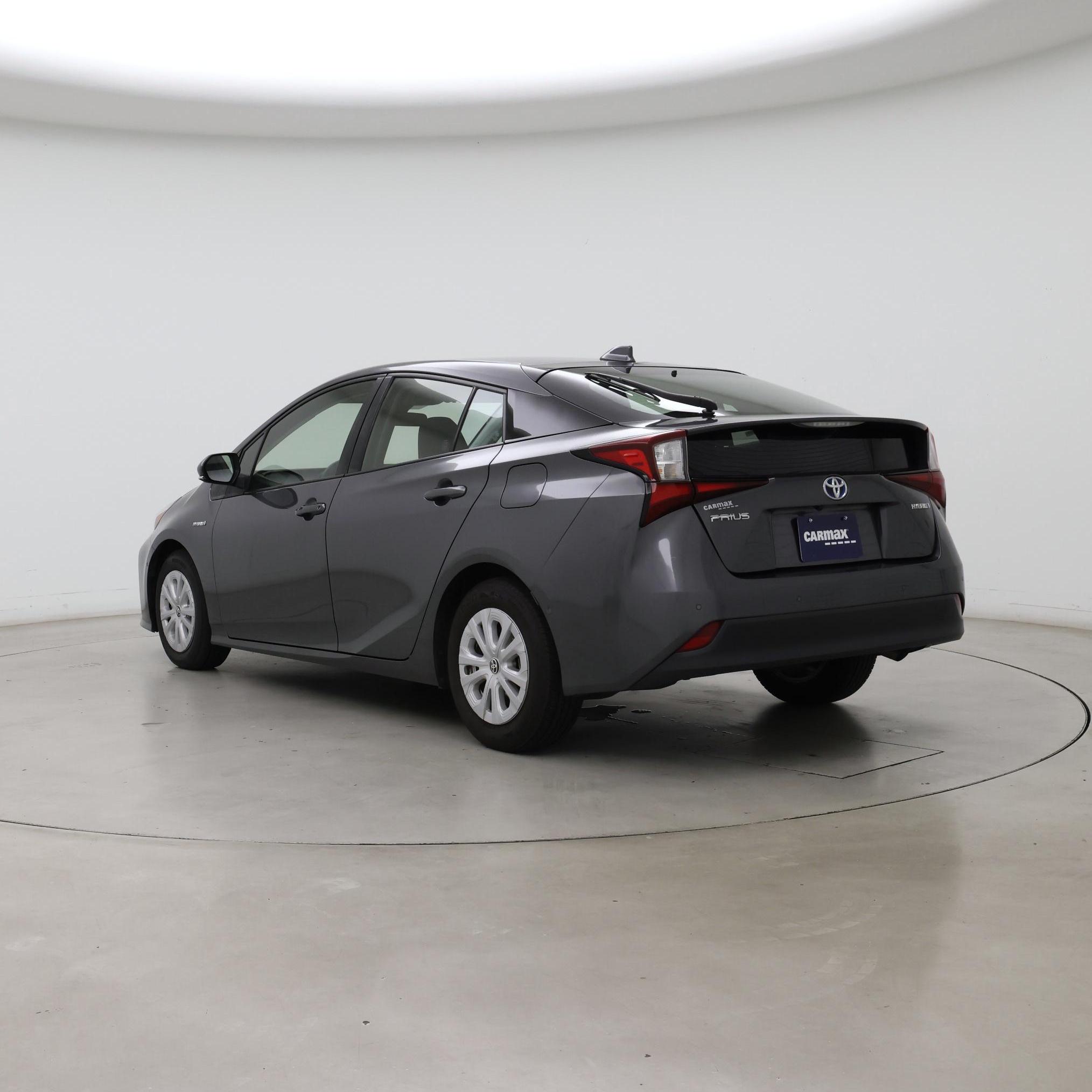 Thumbnail: 2022 Toyota Prius - 2