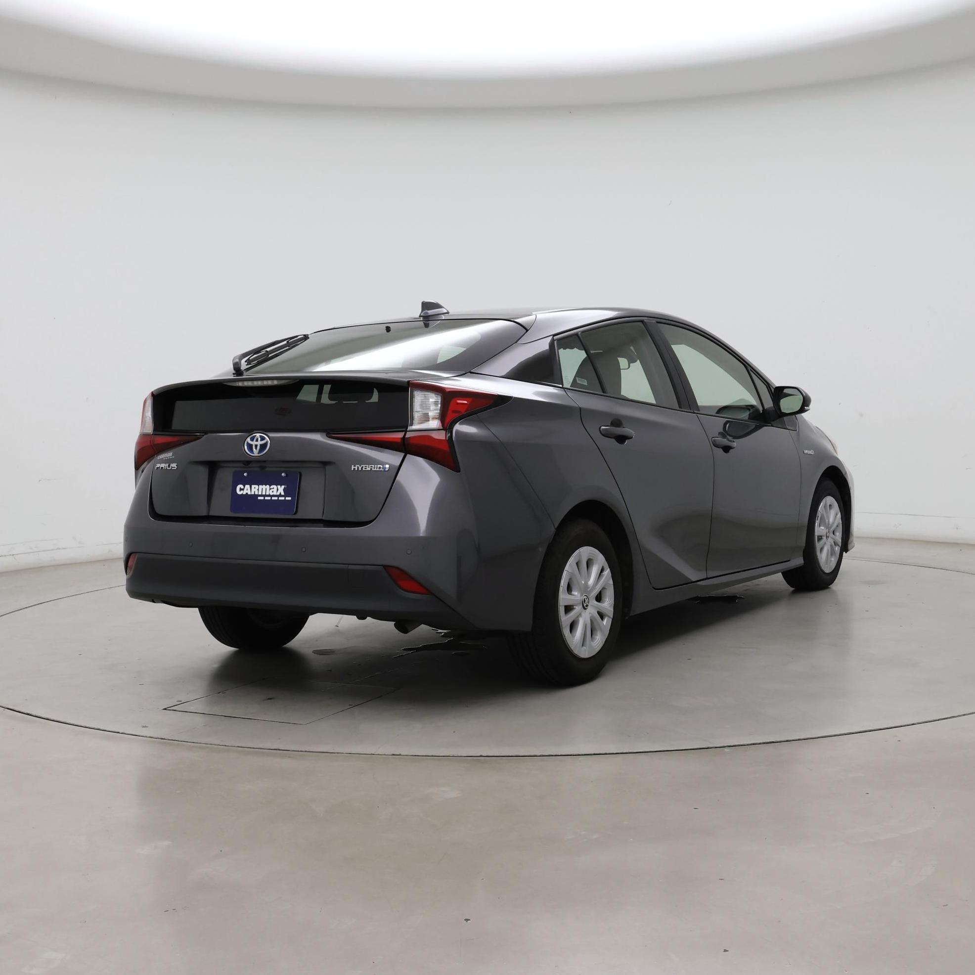 Thumbnail: 2022 Toyota Prius - 8