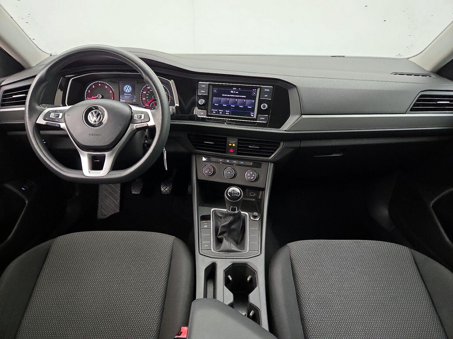Thumbnail: 2019 Volkswagen Jetta - 9