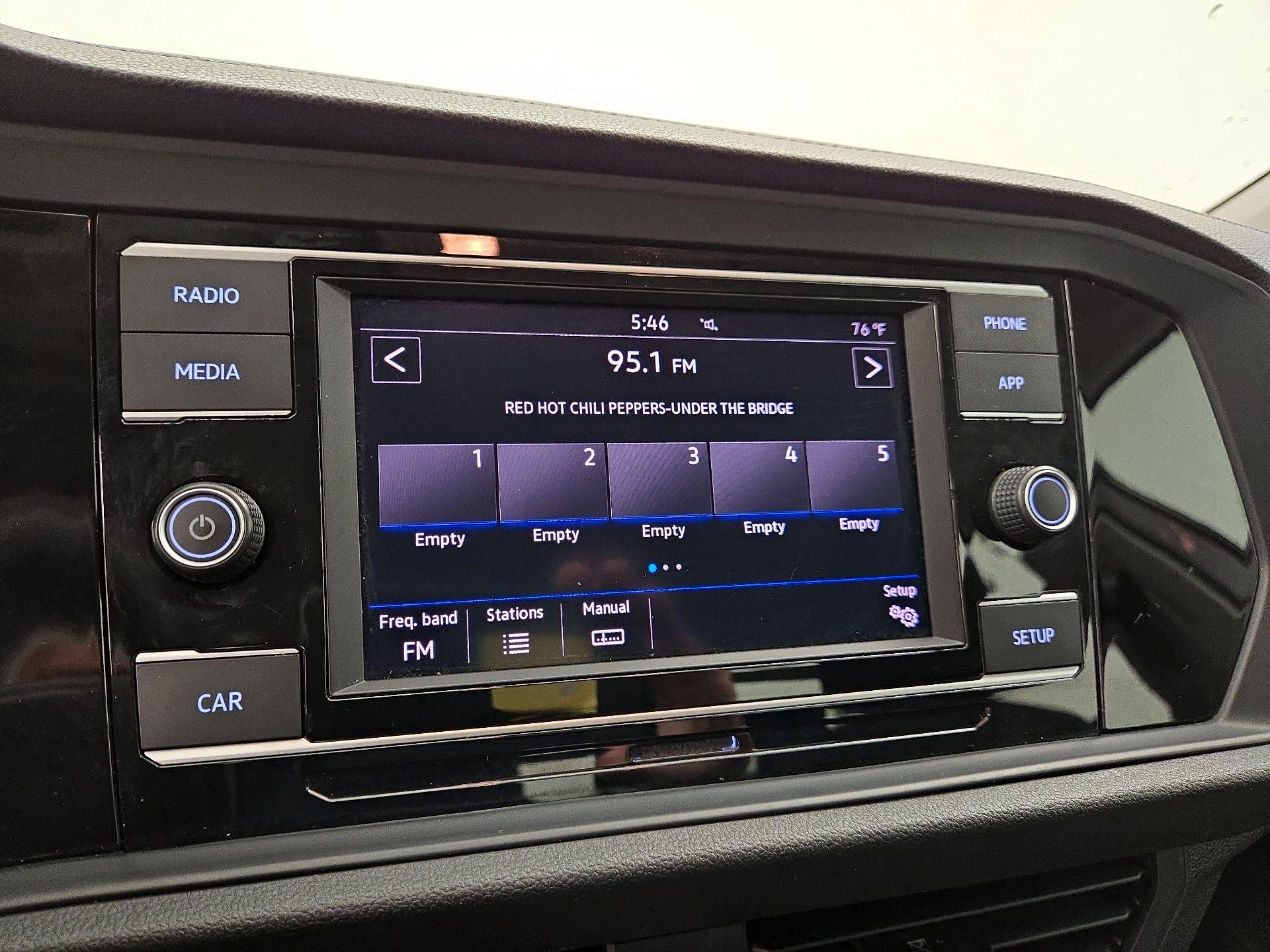 Thumbnail: 2019 Volkswagen Jetta - 15