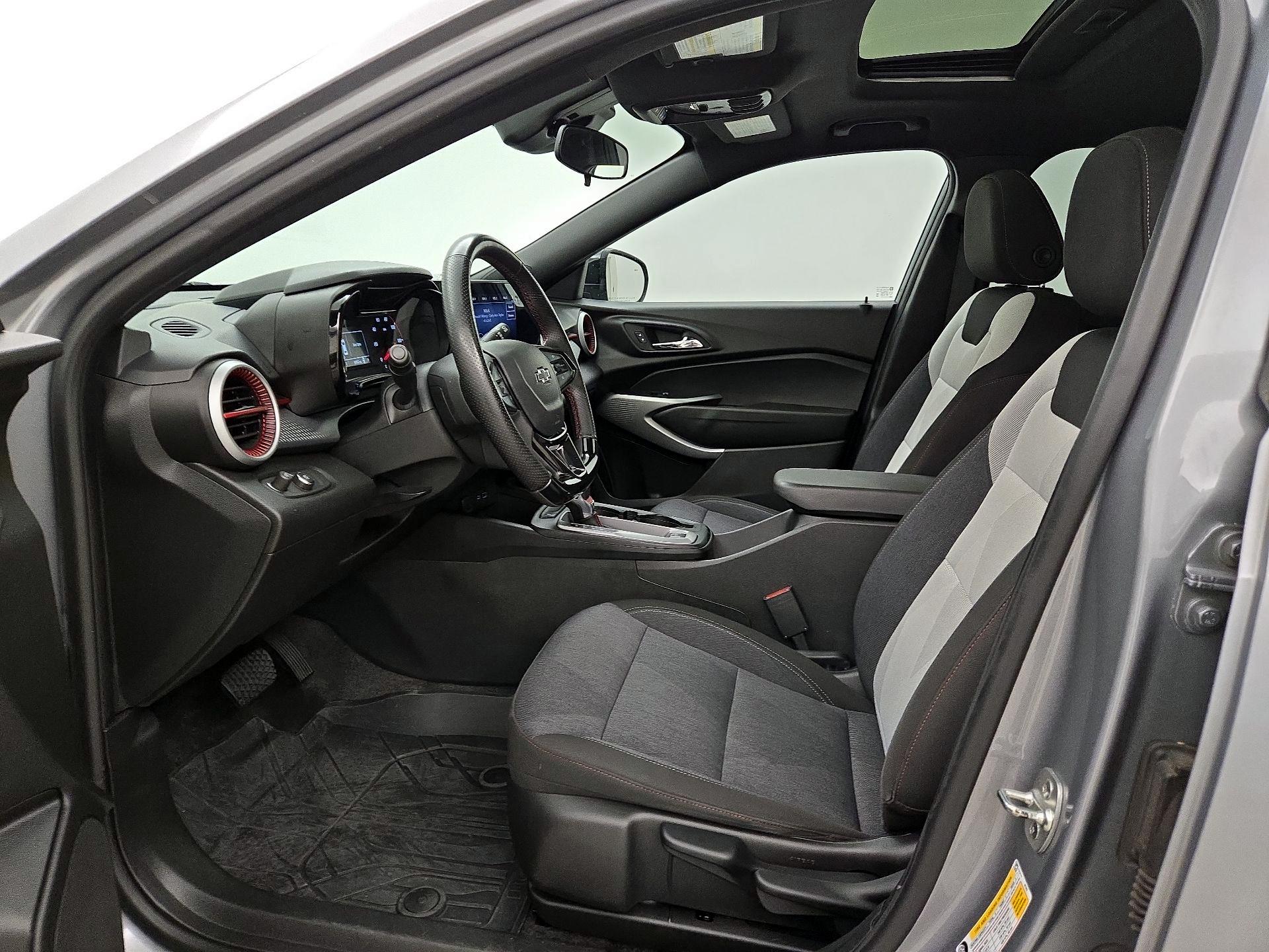 Thumbnail: 2024 Chevrolet Trax - 11