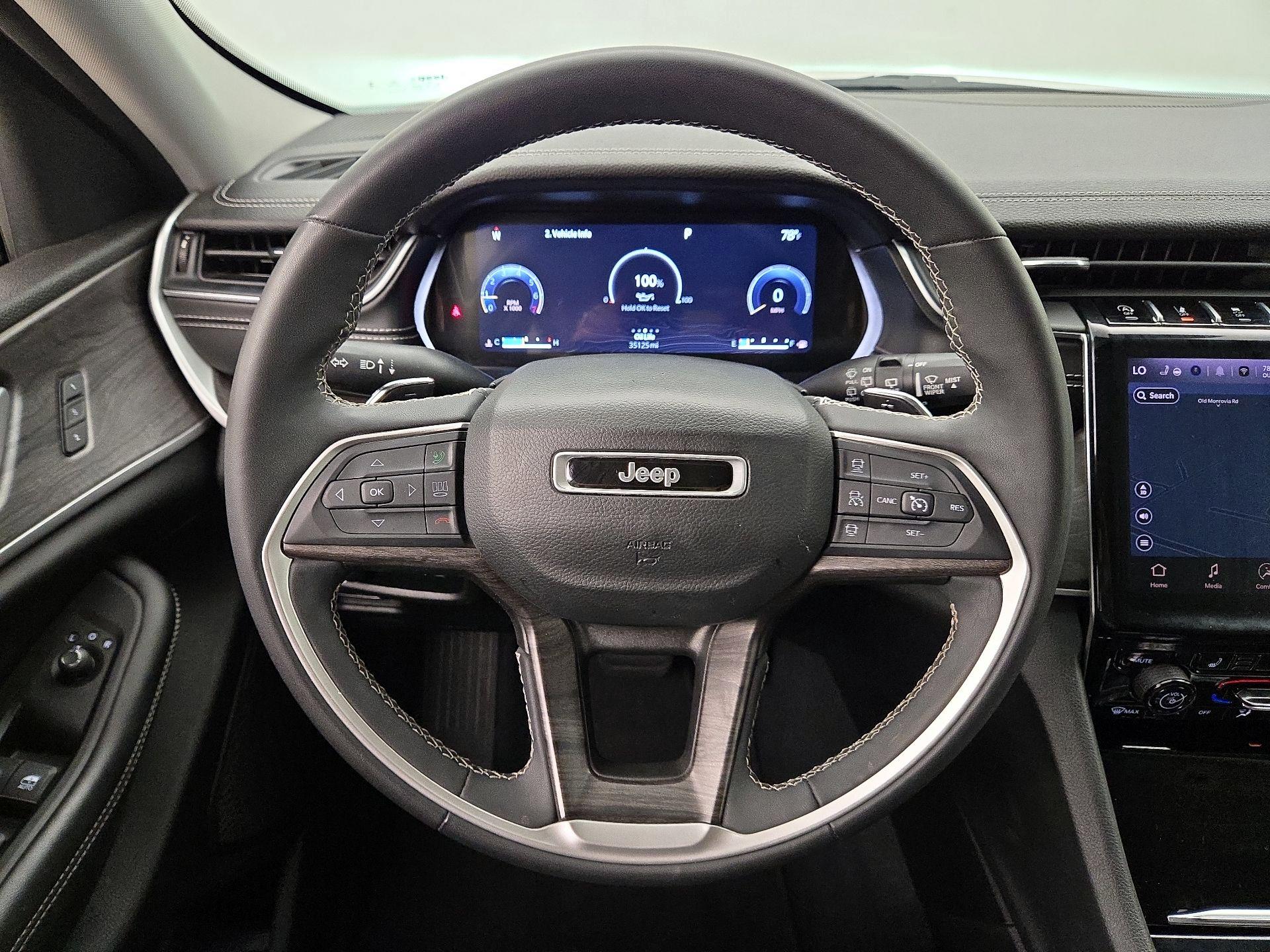 Thumbnail: 2023 Jeep Grand Cherokee - 10