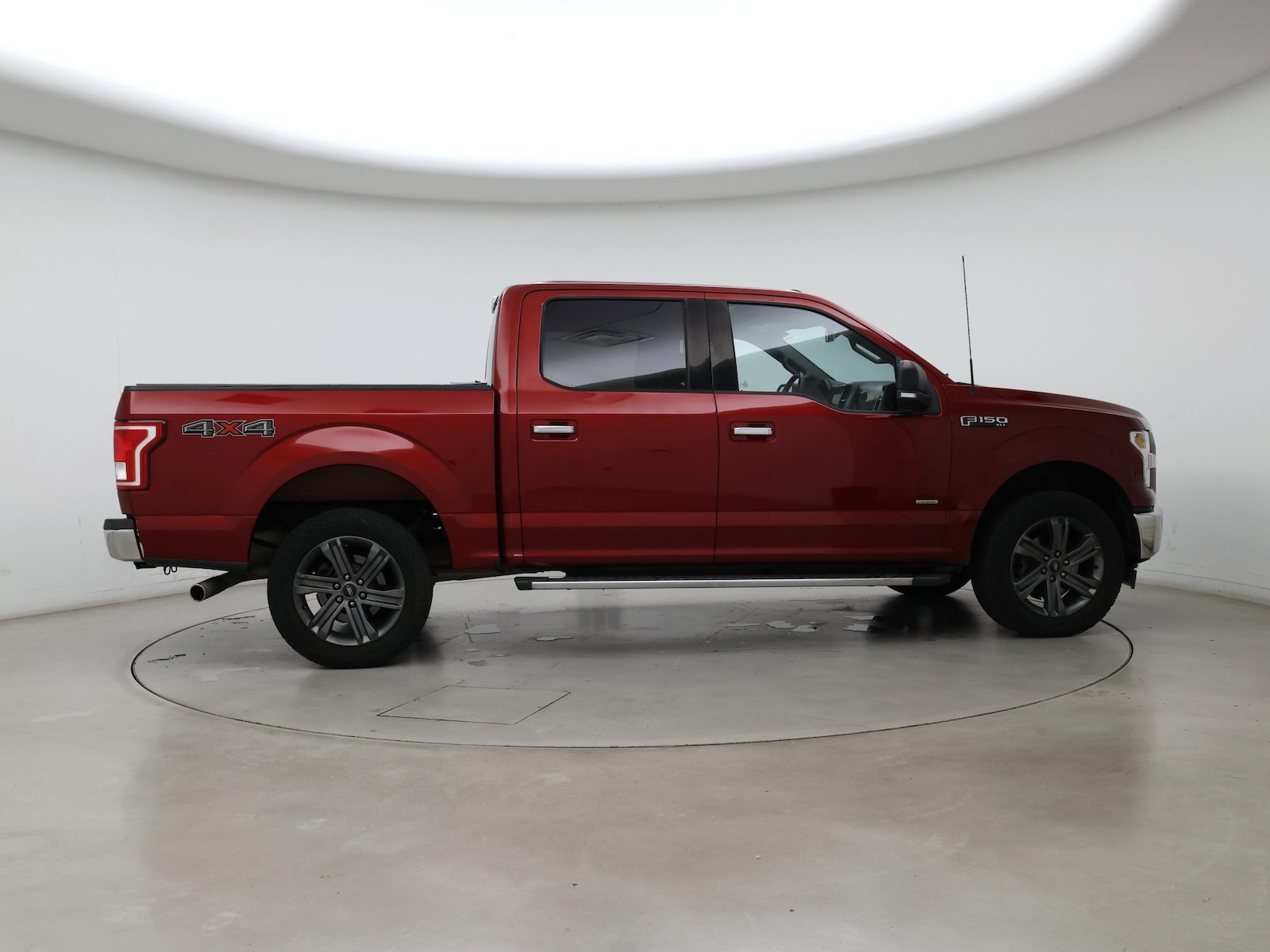 2017 Ford F-150 XLT - Photo 8