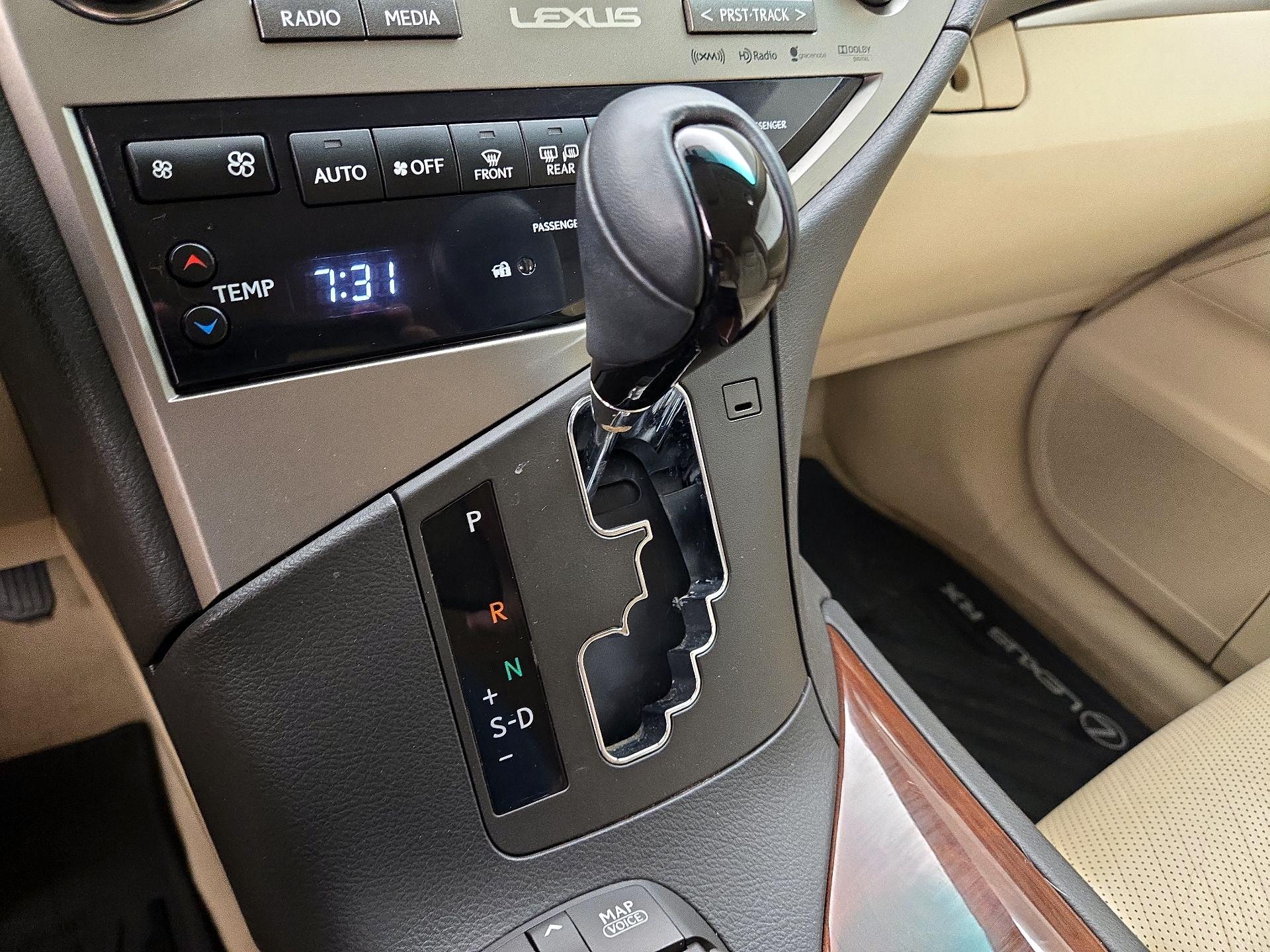 Thumbnail: 2015 Lexus RX - 18