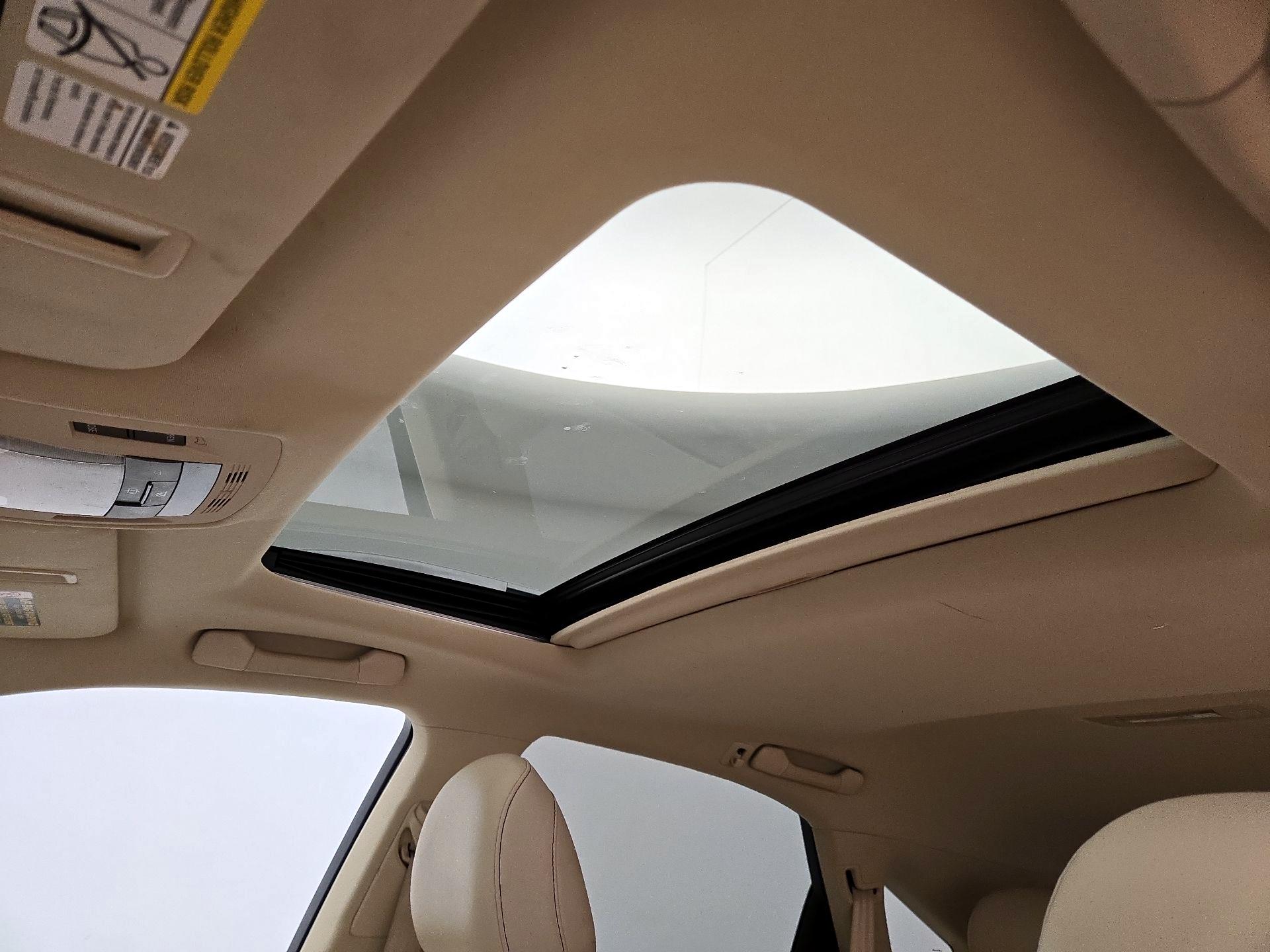 Thumbnail: 2015 Lexus RX - 20