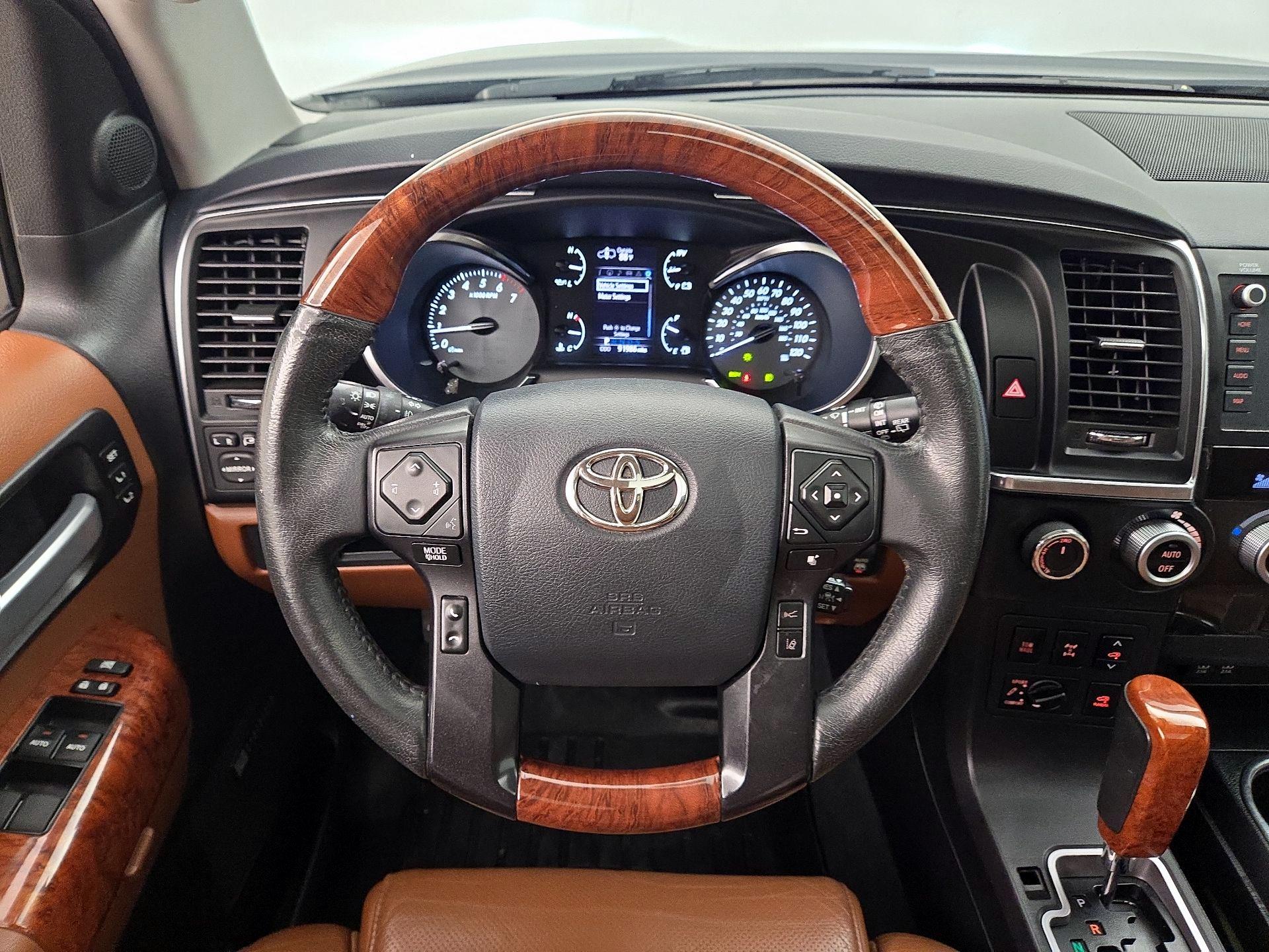 Thumbnail: 2020 Toyota Sequoia - 10