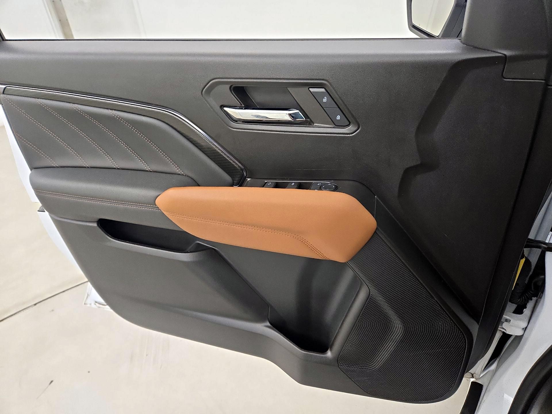 Thumbnail: 2024 GMC Canyon - 12