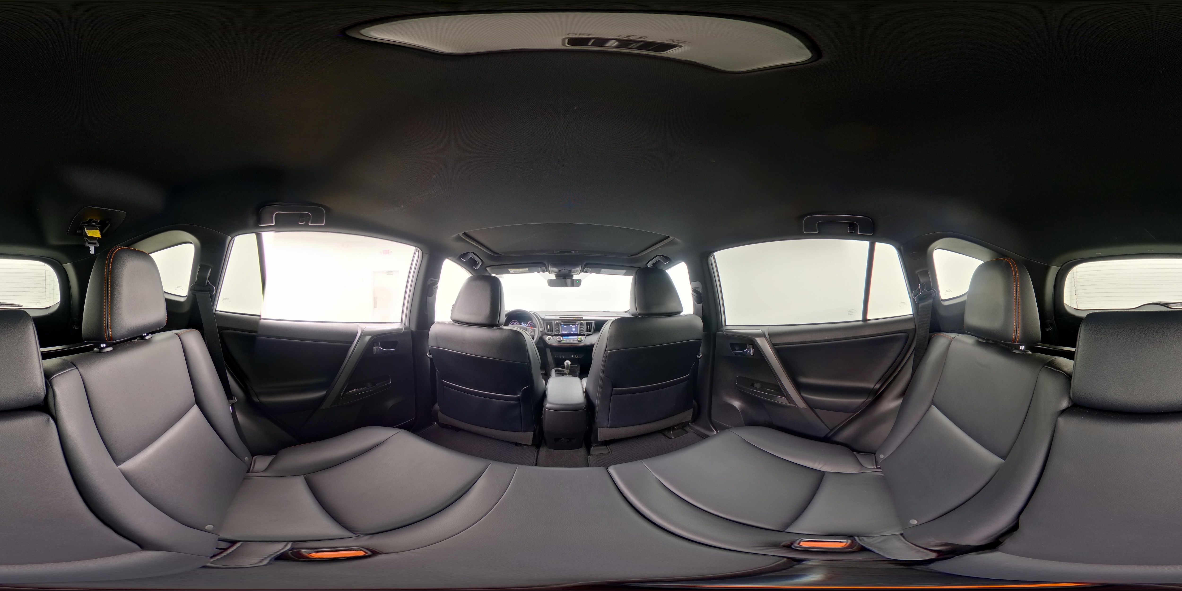 2017 Toyota RAV4 SE - Photo 26