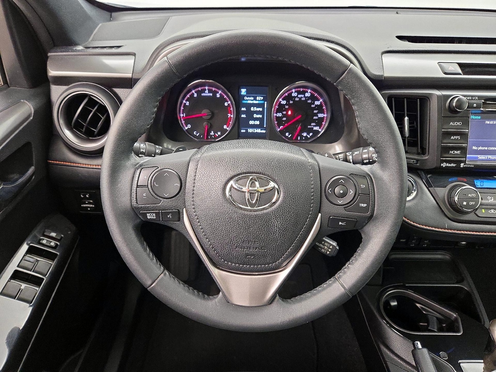 2017 Toyota RAV4 SE - Photo 11