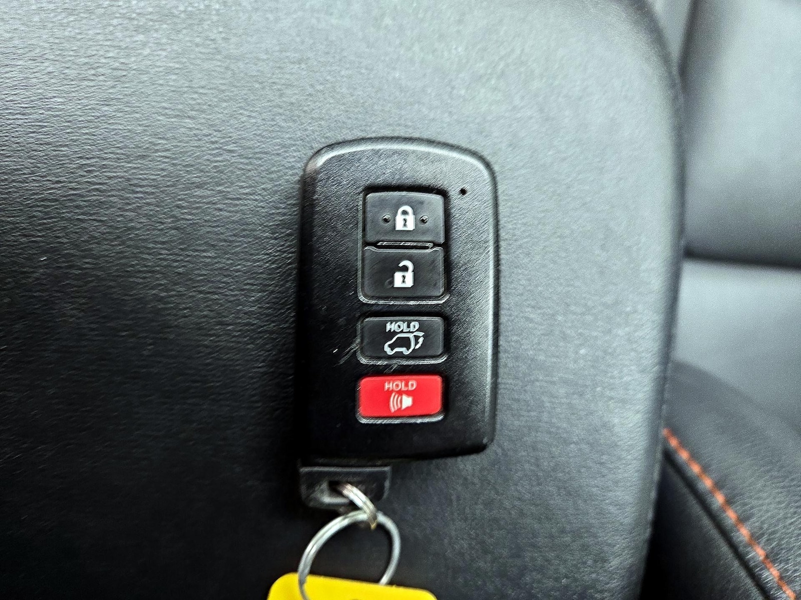 2017 Toyota RAV4 SE - Photo 24