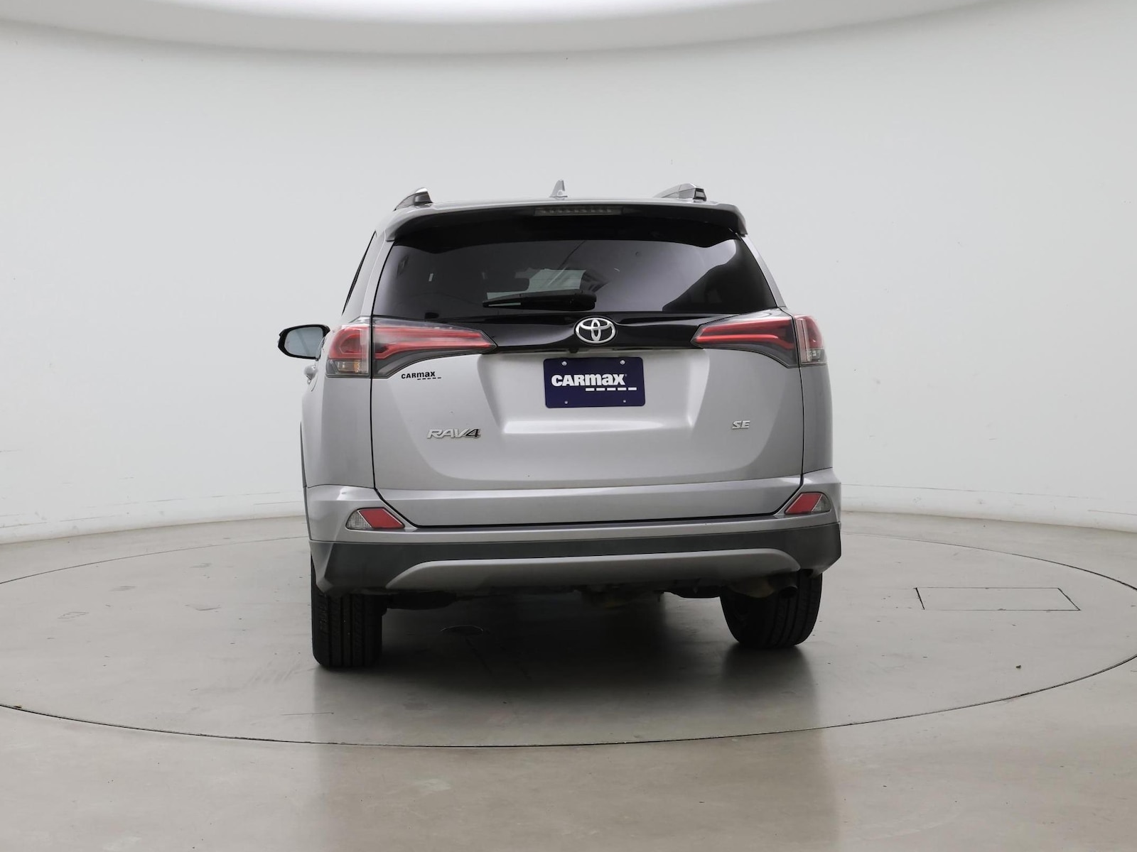 2017 Toyota RAV4 SE - Photo 7