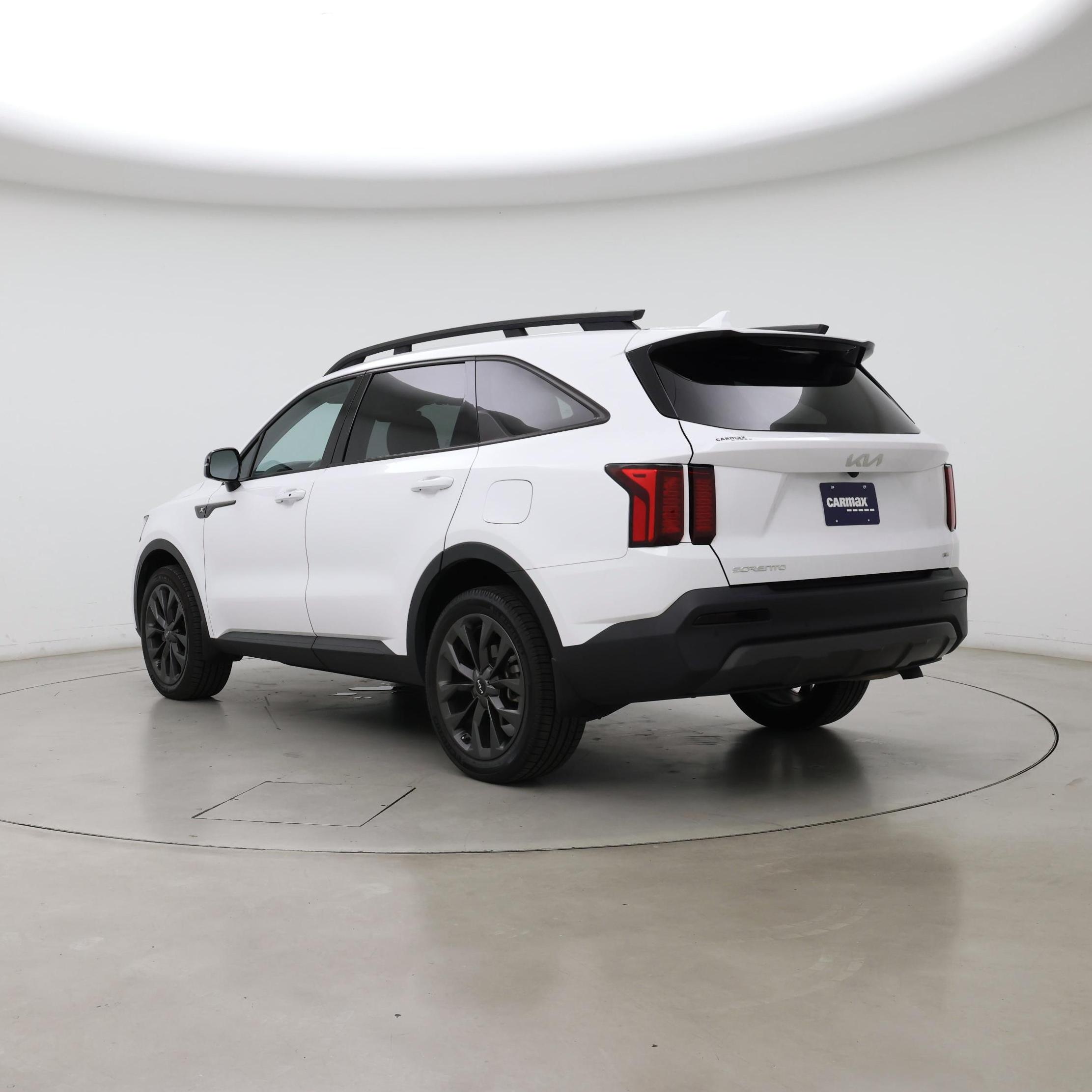 Thumbnail: 2023 Kia Sorento - 2