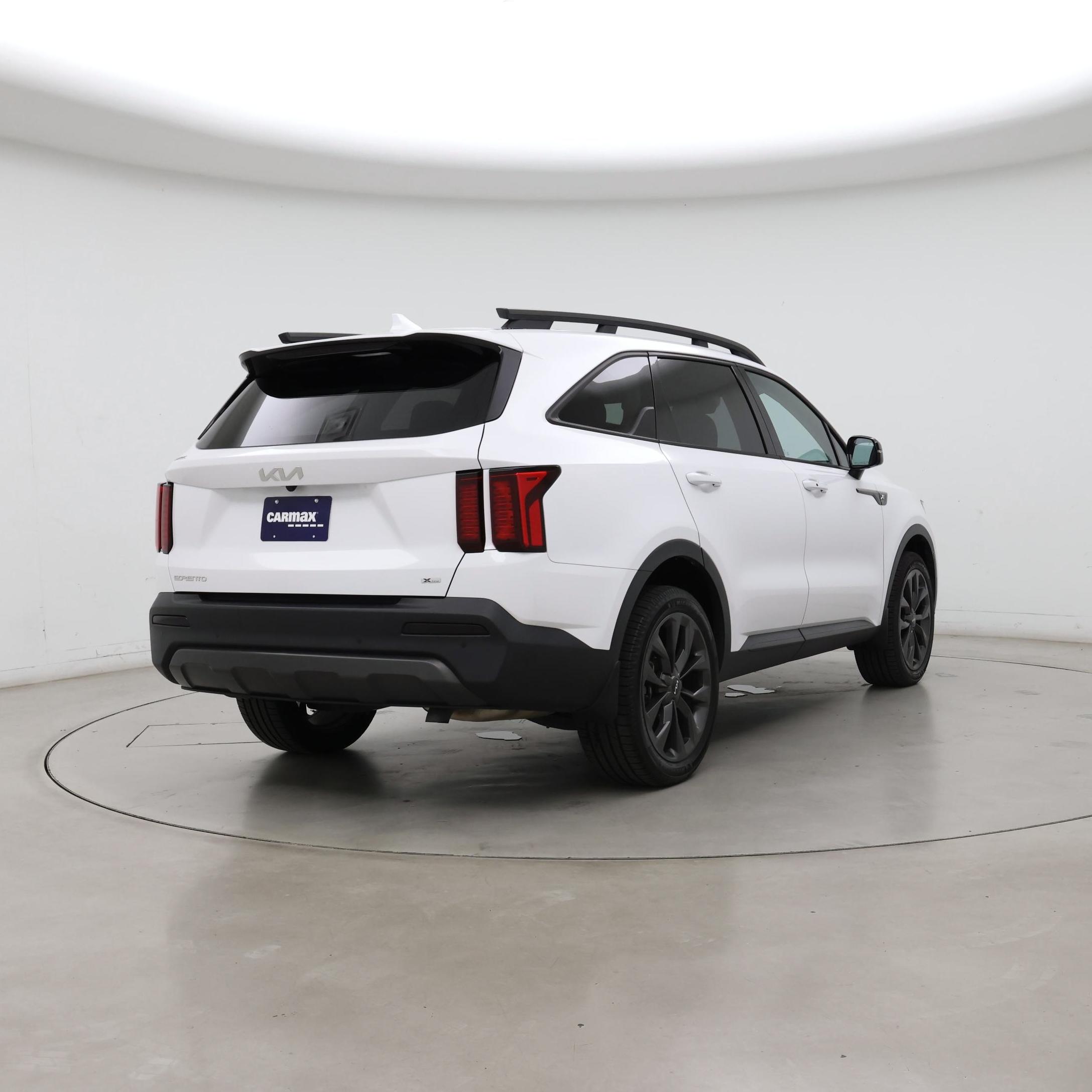 Thumbnail: 2023 Kia Sorento - 8