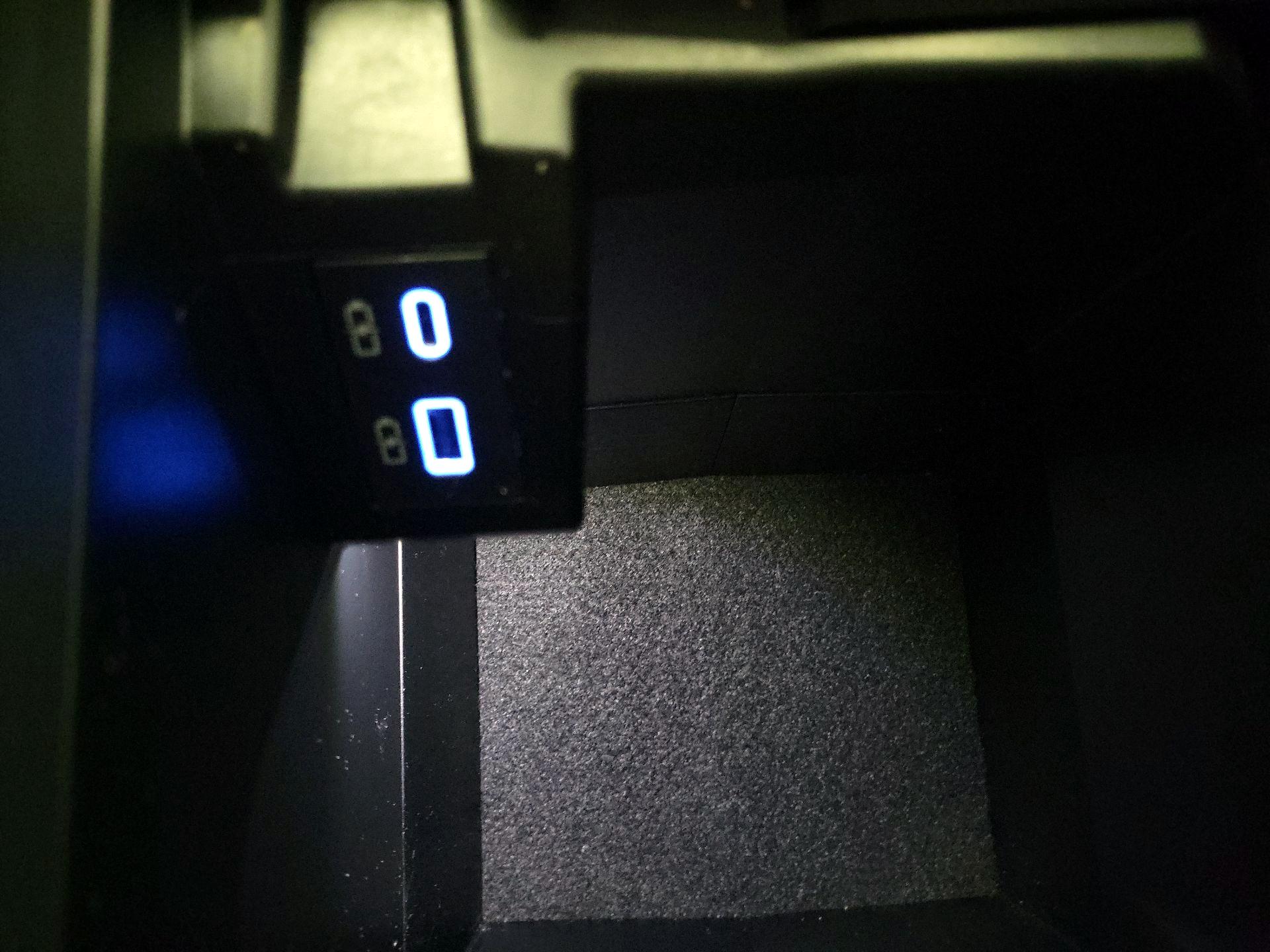 Thumbnail: 2022 Toyota Sienna - 18