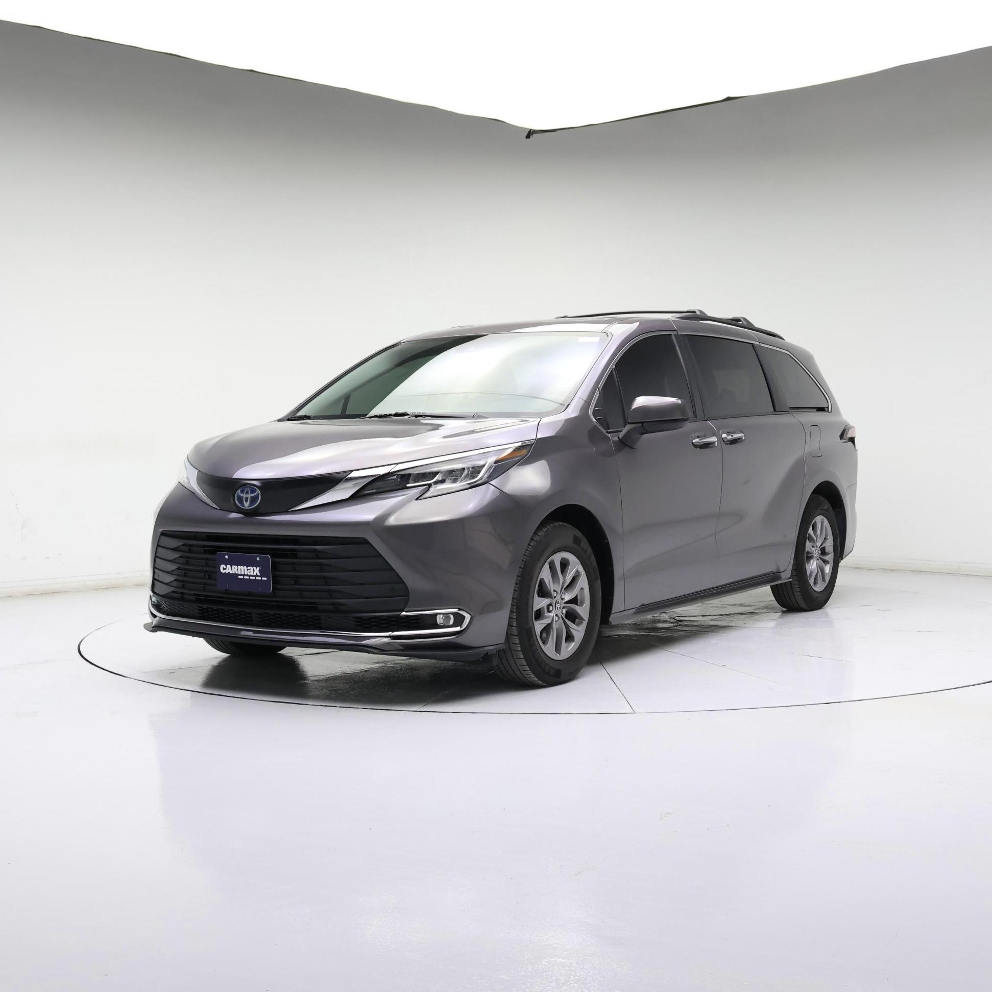 Thumbnail: 2022 Toyota Sienna - 4
