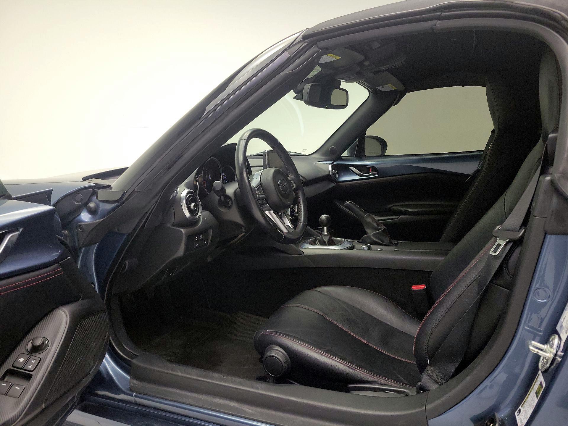 Thumbnail: 2016 Mazda MX-5 Miata - 11