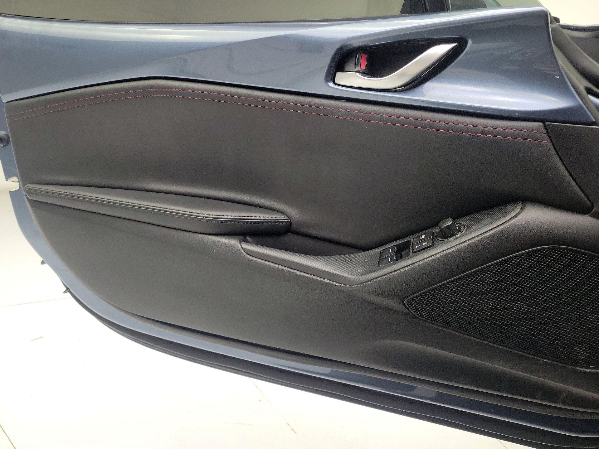 Thumbnail: 2016 Mazda MX-5 Miata - 12