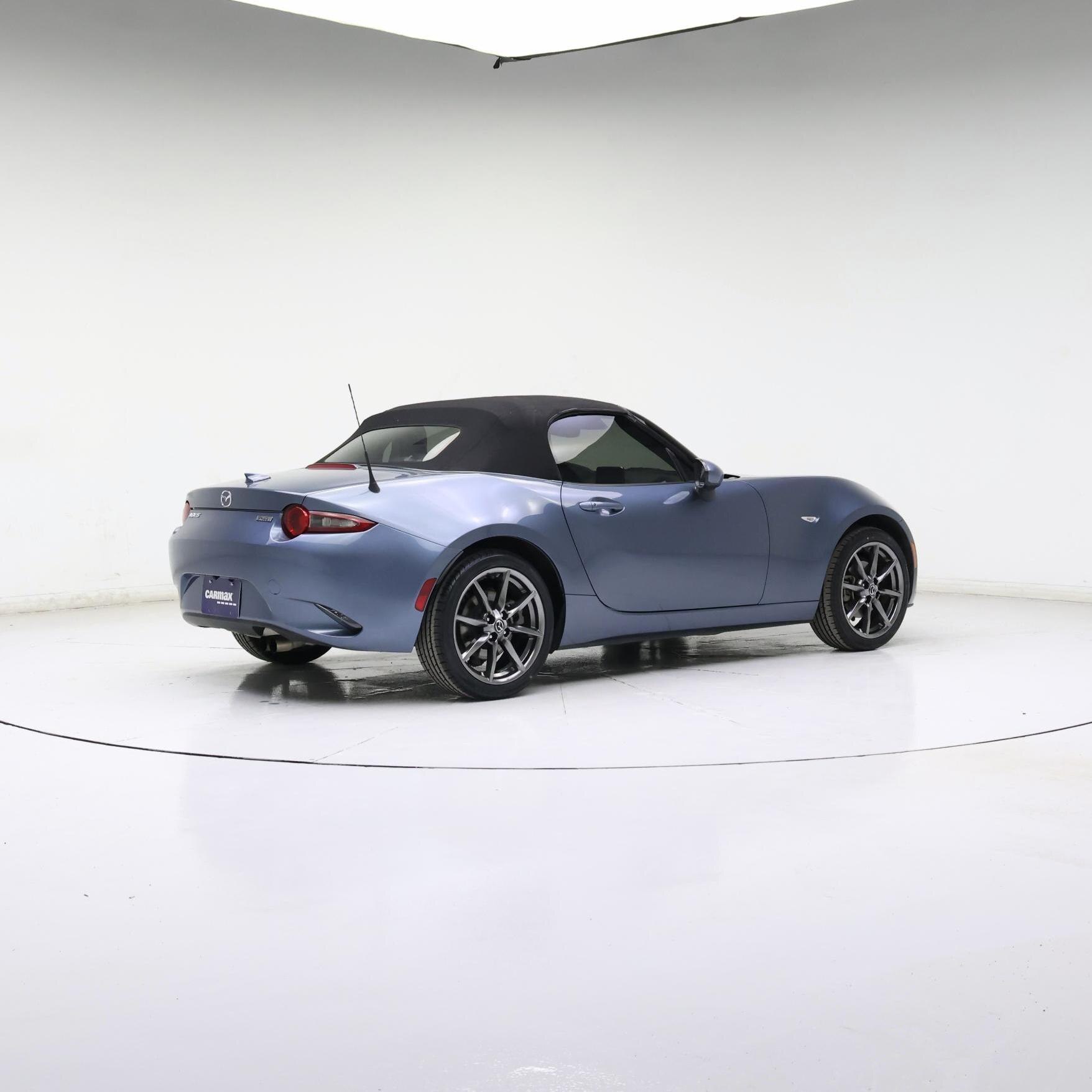 Thumbnail: 2016 Mazda MX-5 Miata - 3