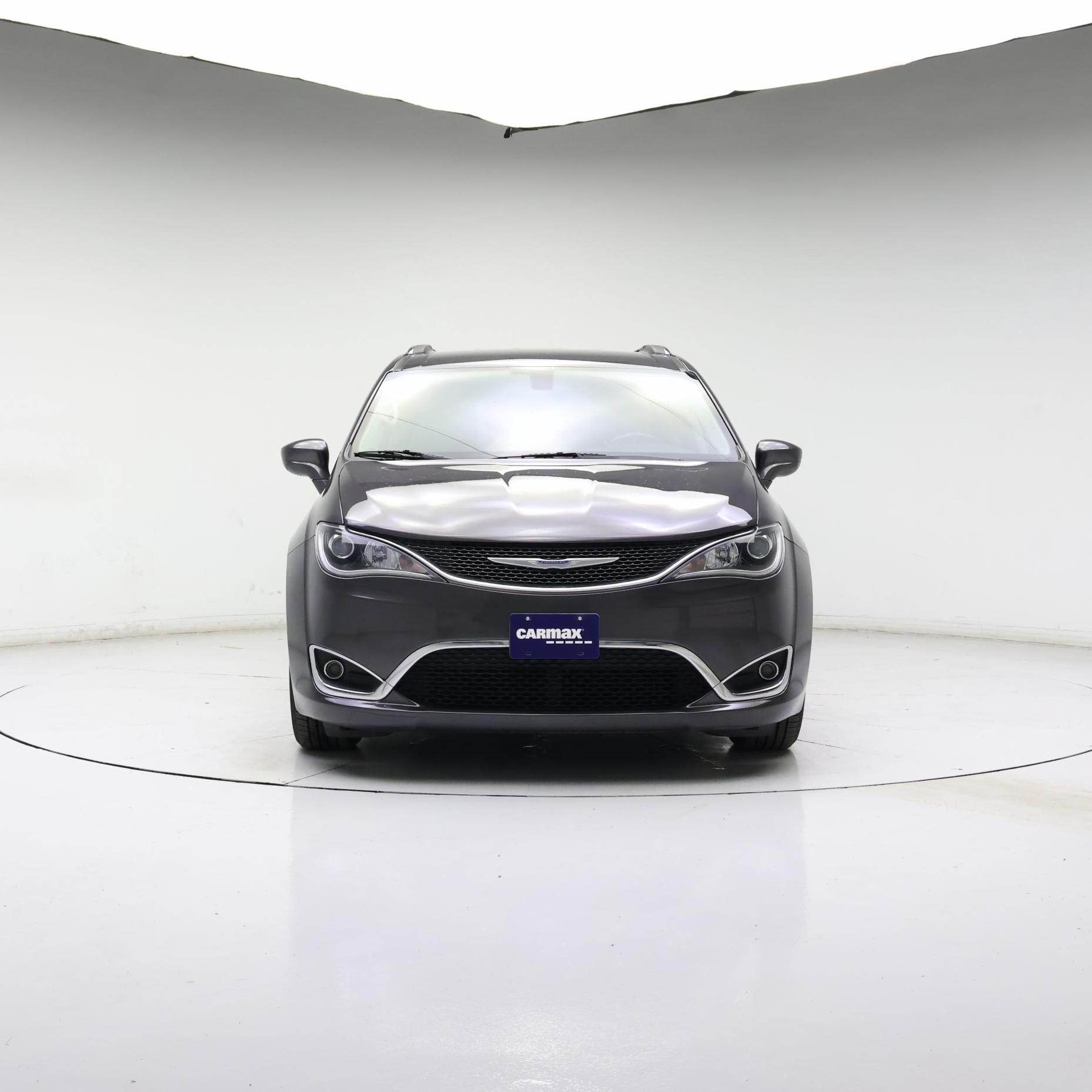 Thumbnail: 2018 Chrysler Pacifica - 5