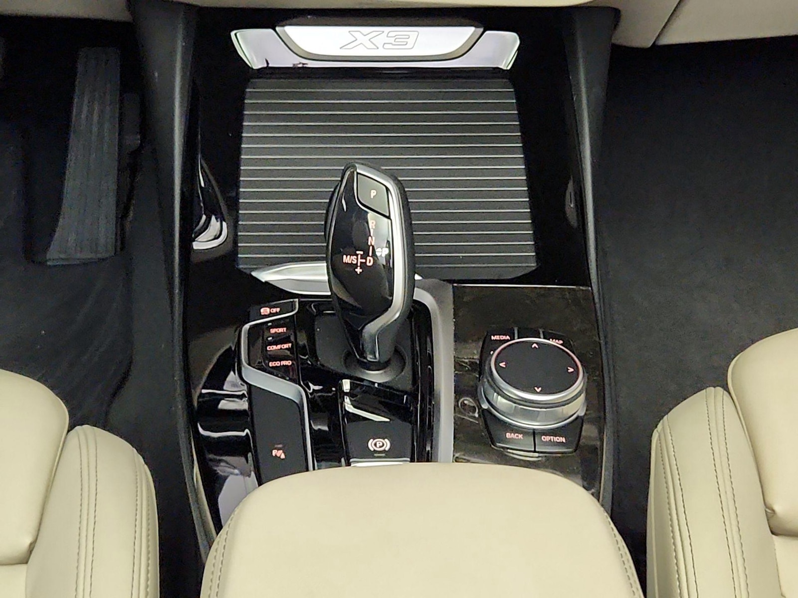 2020 BMW X3 30i - Photo 18