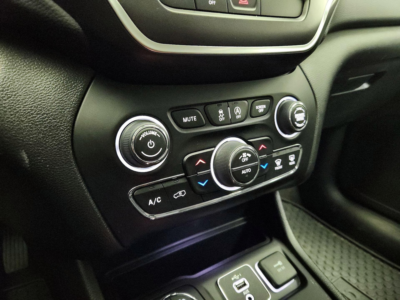 2020 Jeep Cherokee Trailhawk - Photo 17