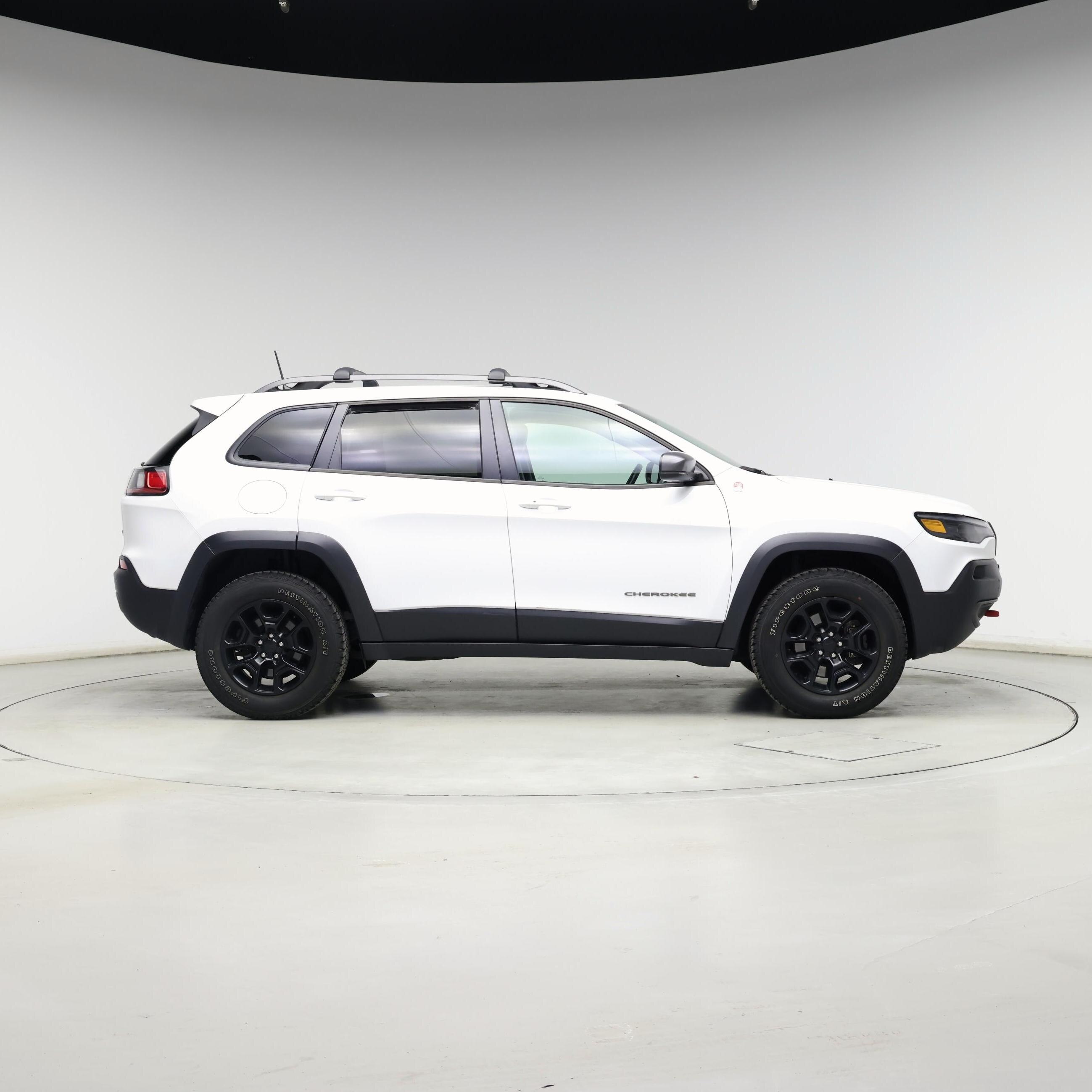 Thumbnail: 2020 Jeep Cherokee - 7