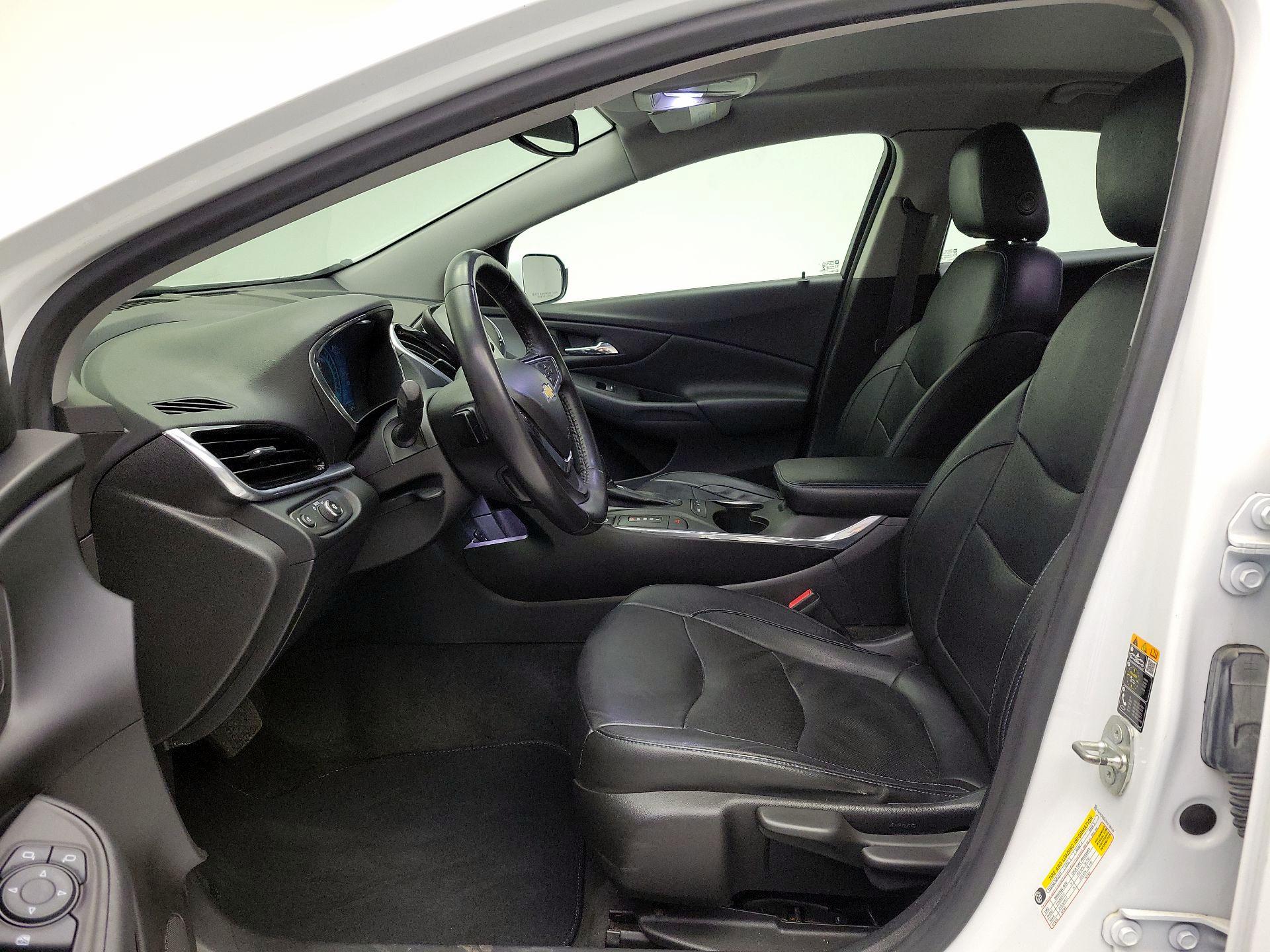 Thumbnail: 2017 Chevrolet Volt - 11