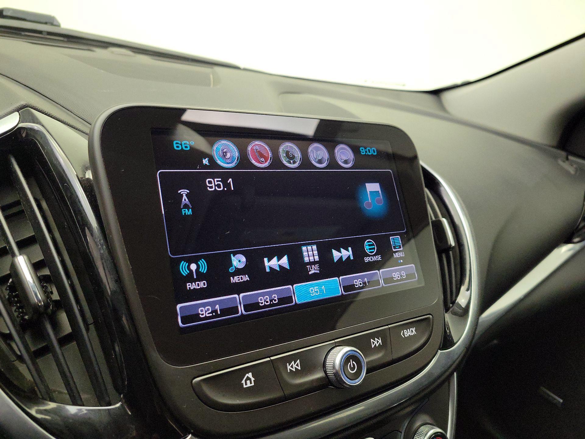 Thumbnail: 2017 Chevrolet Volt - 14