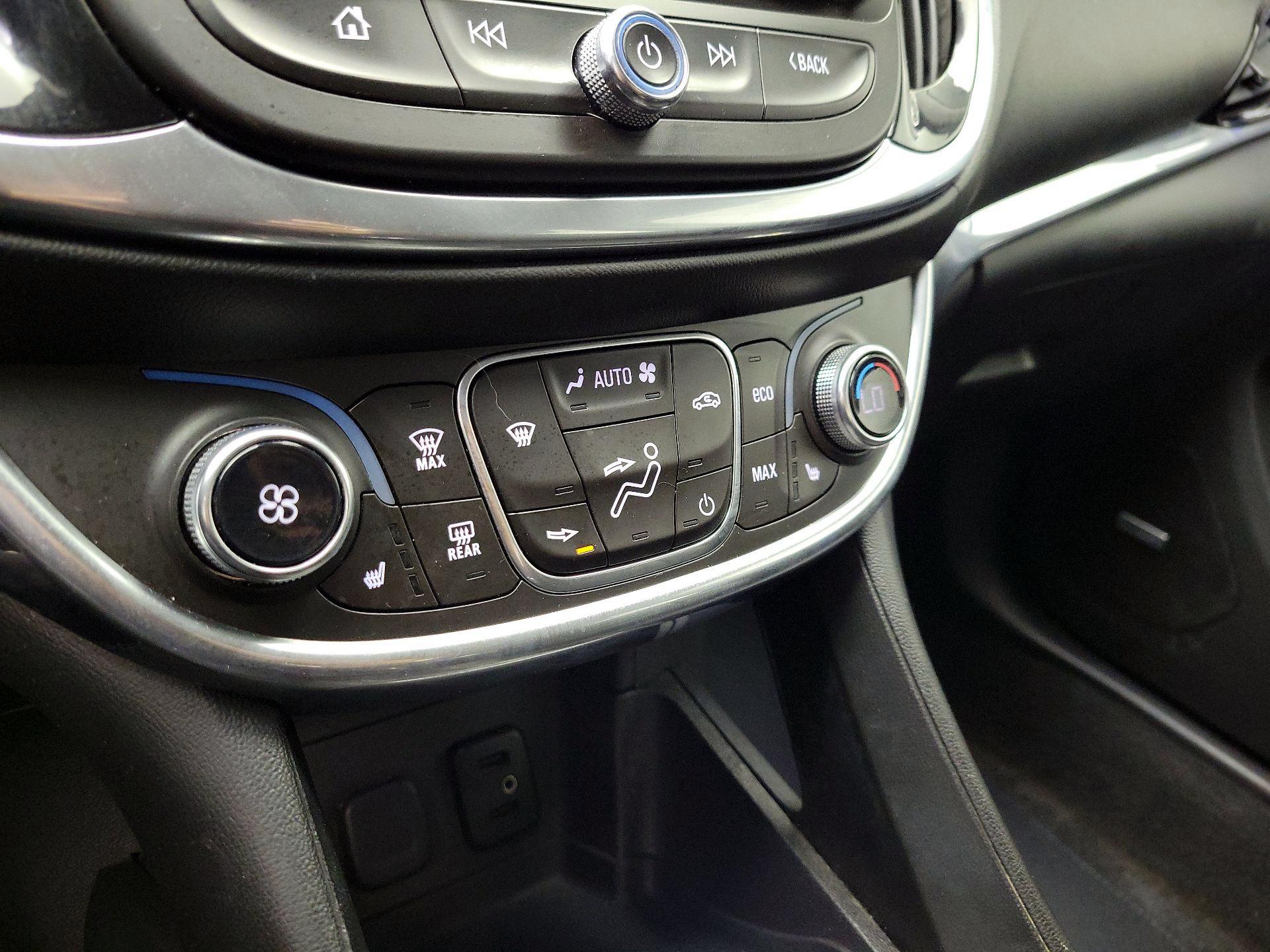 Thumbnail: 2017 Chevrolet Volt - 15