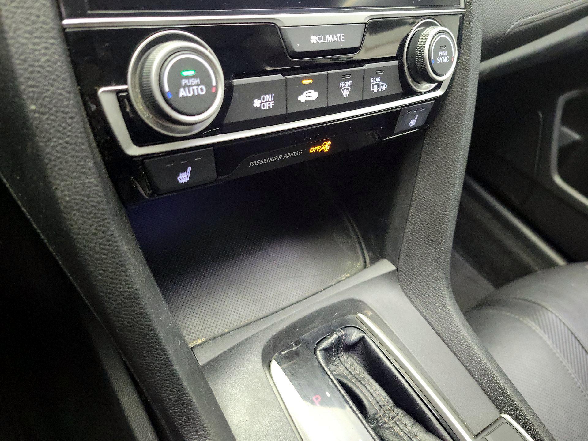 Thumbnail: 2017 Honda Civic - 16