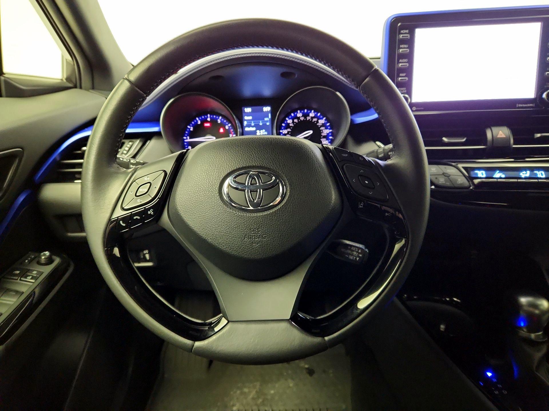 Thumbnail: 2021 Toyota C-HR - 10