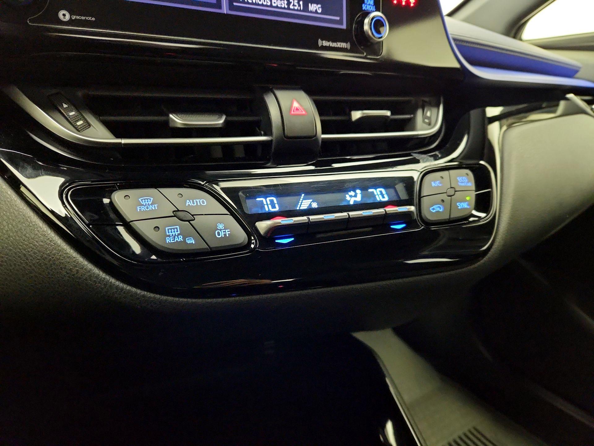 Thumbnail: 2021 Toyota C-HR - 16