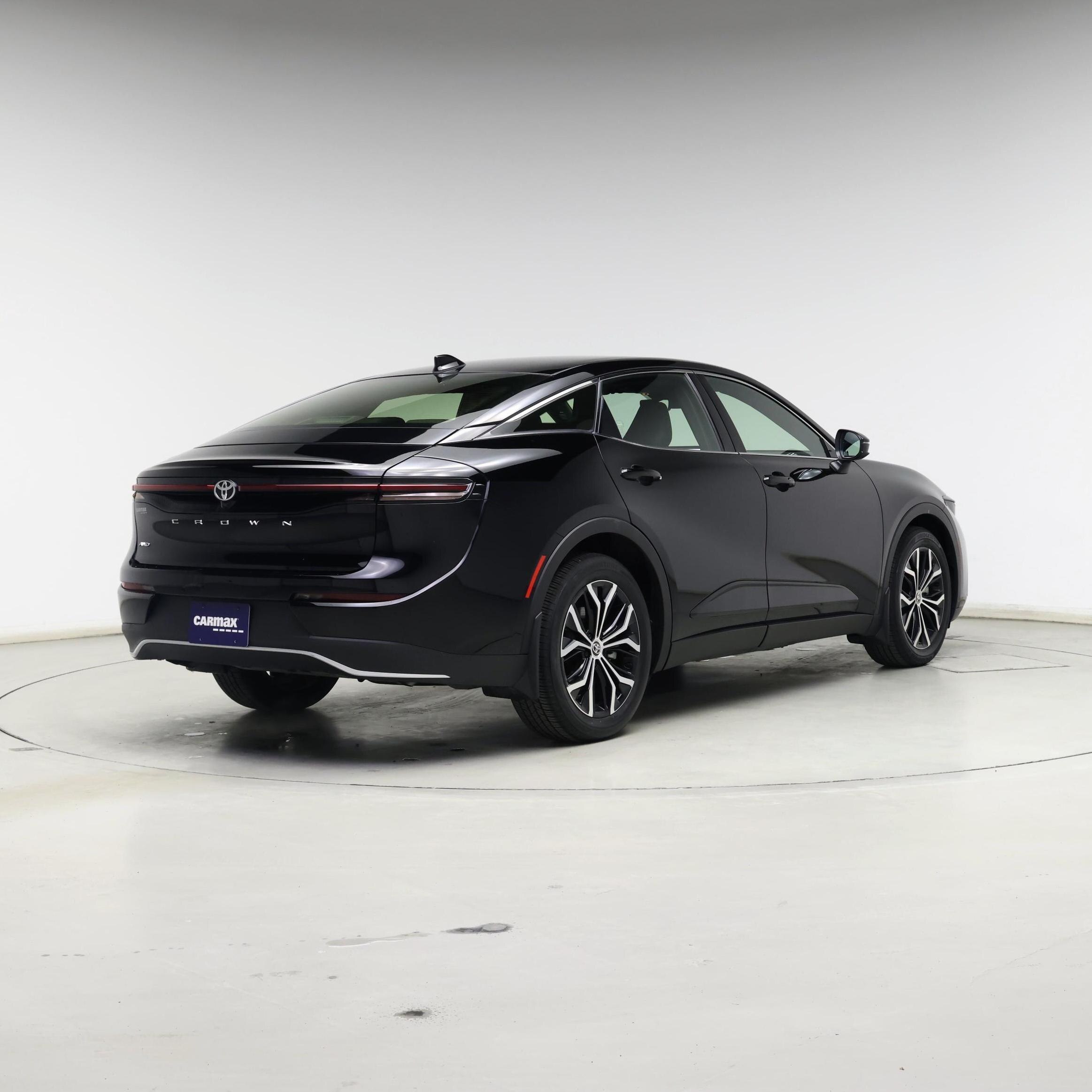 Thumbnail: 2023 Toyota Crown - 8