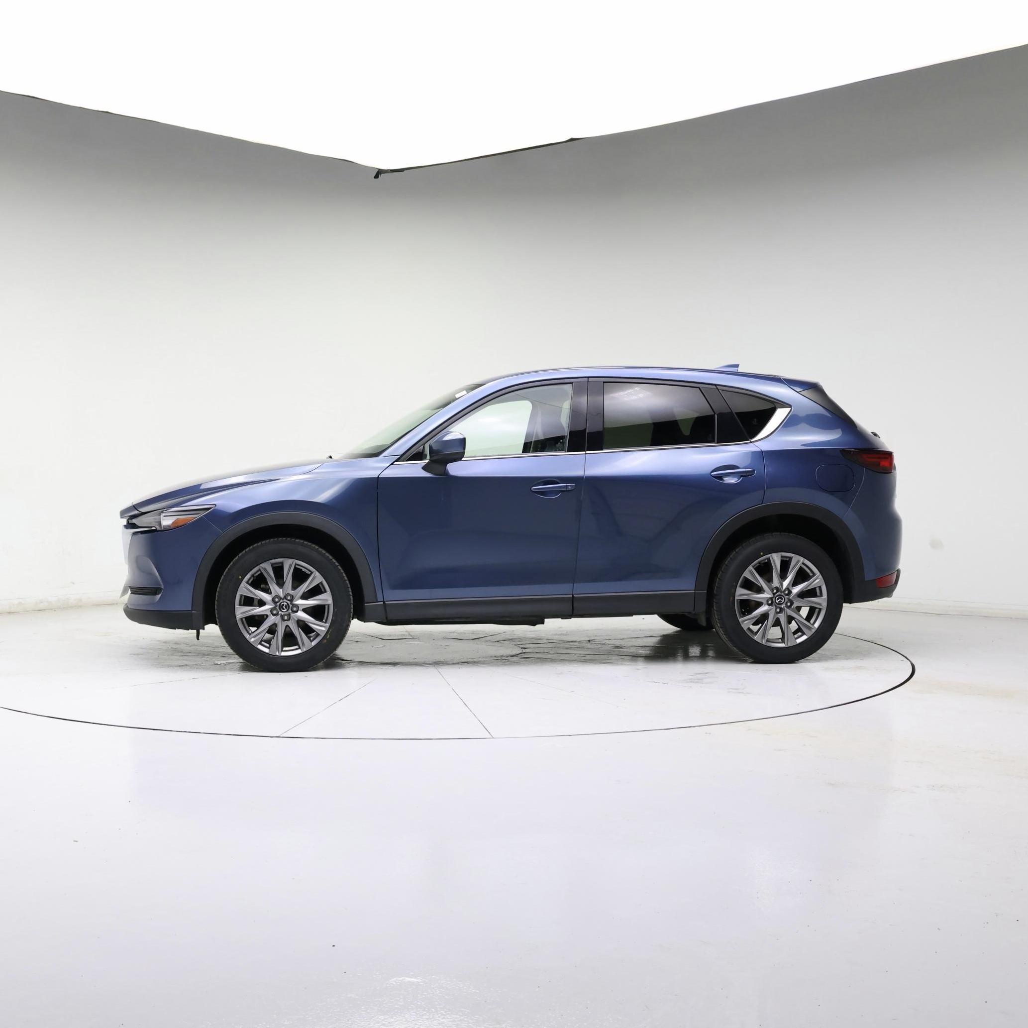 Thumbnail: 2021 Mazda CX-5 - 3
