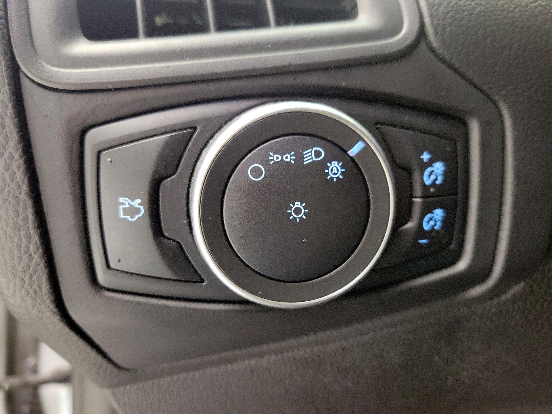 Thumbnail: 2018 Ford Focus - 13