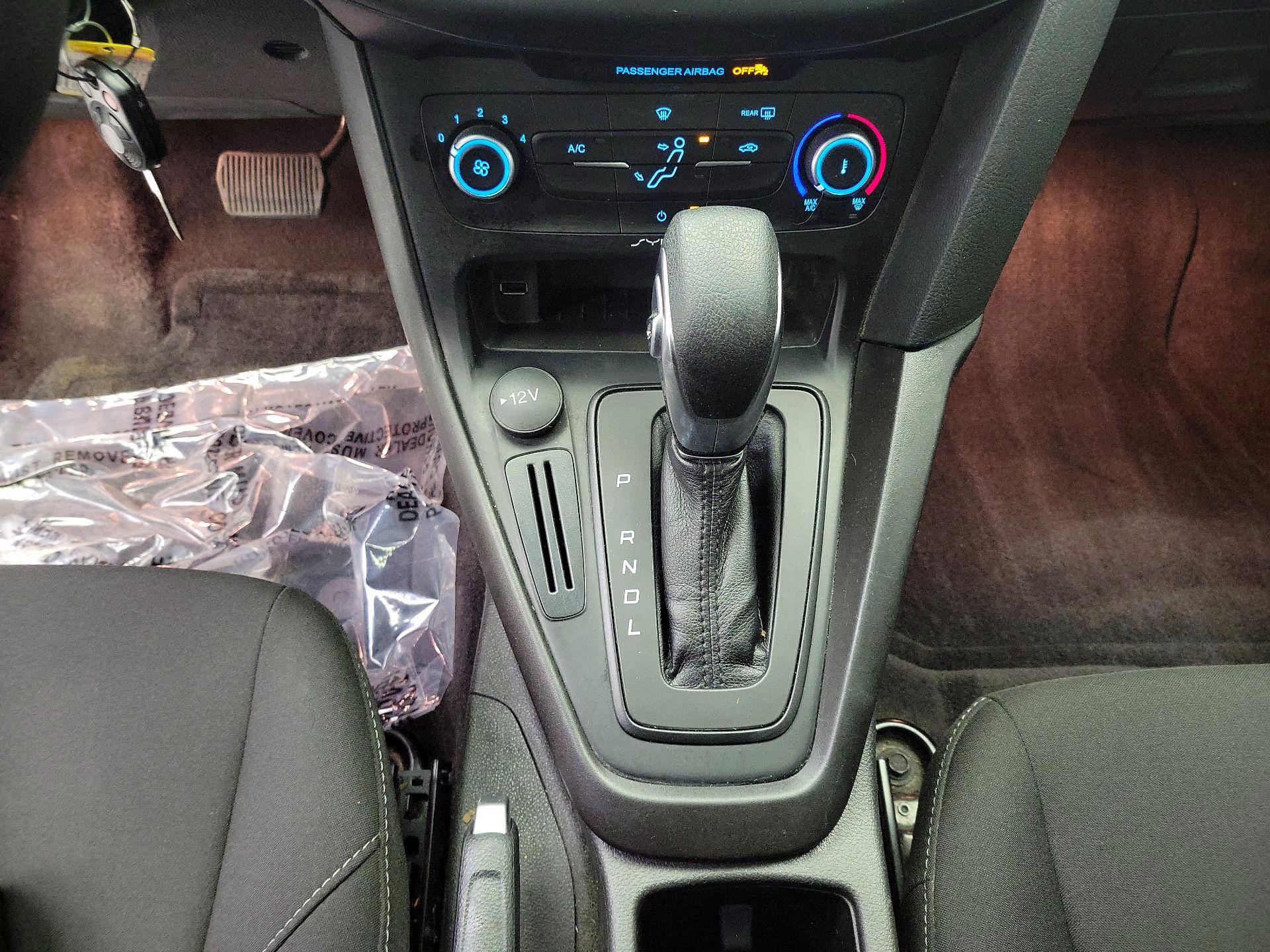 Thumbnail: 2018 Ford Focus - 17