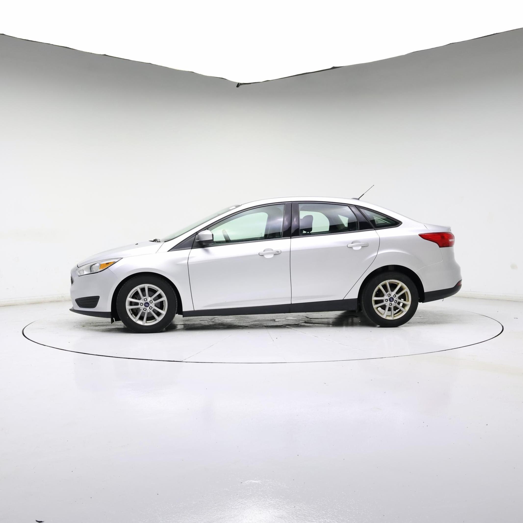 Thumbnail: 2018 Ford Focus - 3