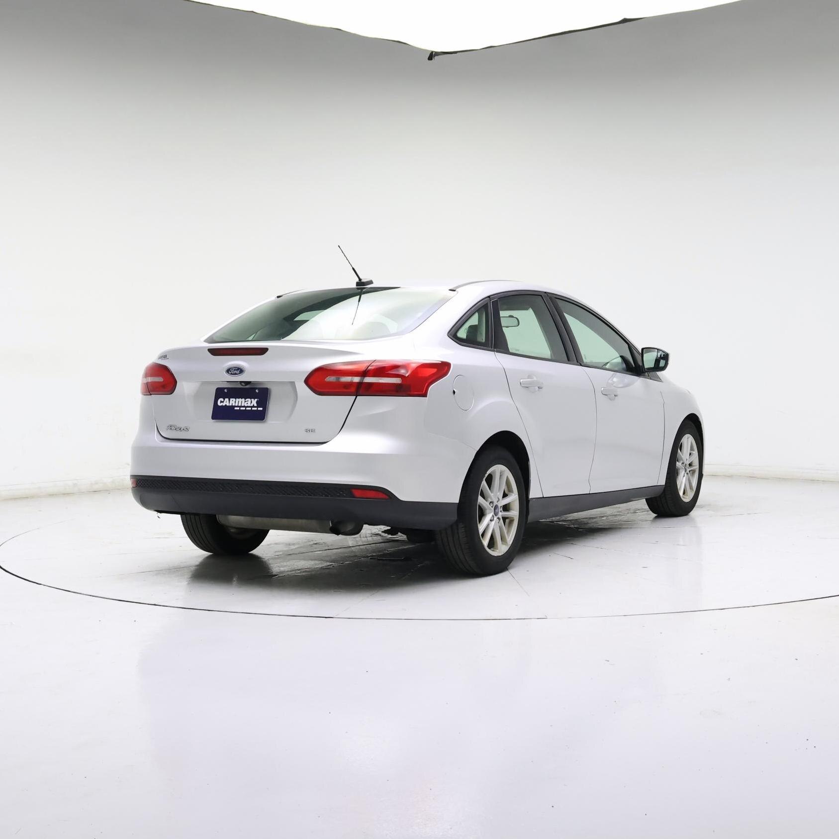 Thumbnail: 2018 Ford Focus - 8