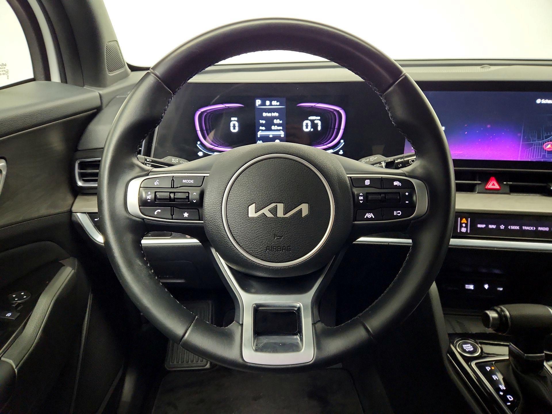 Thumbnail: 2023 Kia Sportage - 10