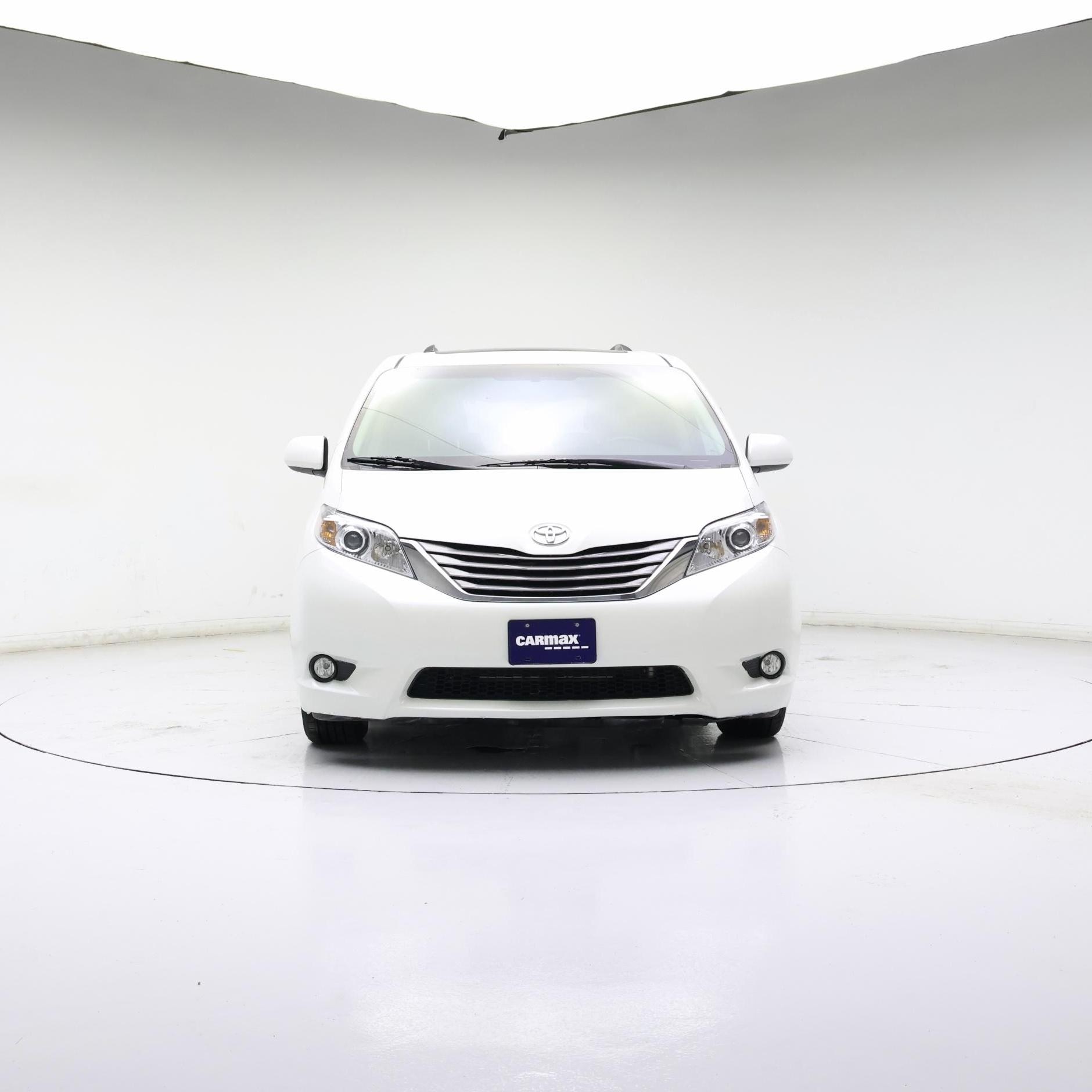 Thumbnail: 2015 Toyota Sienna - 5