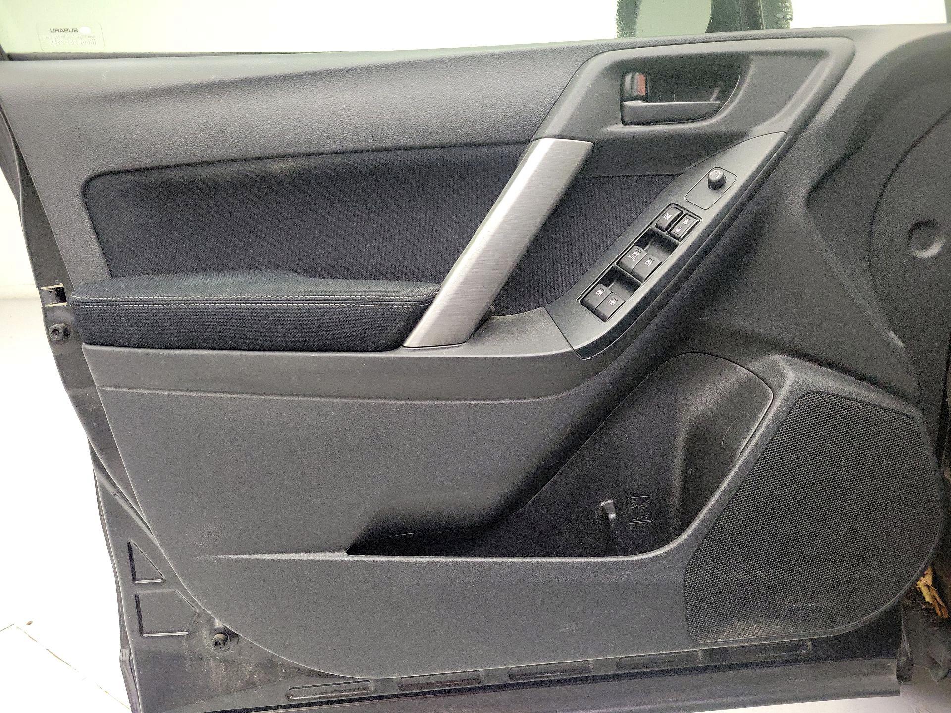 Thumbnail: 2015 Subaru Forester - 12