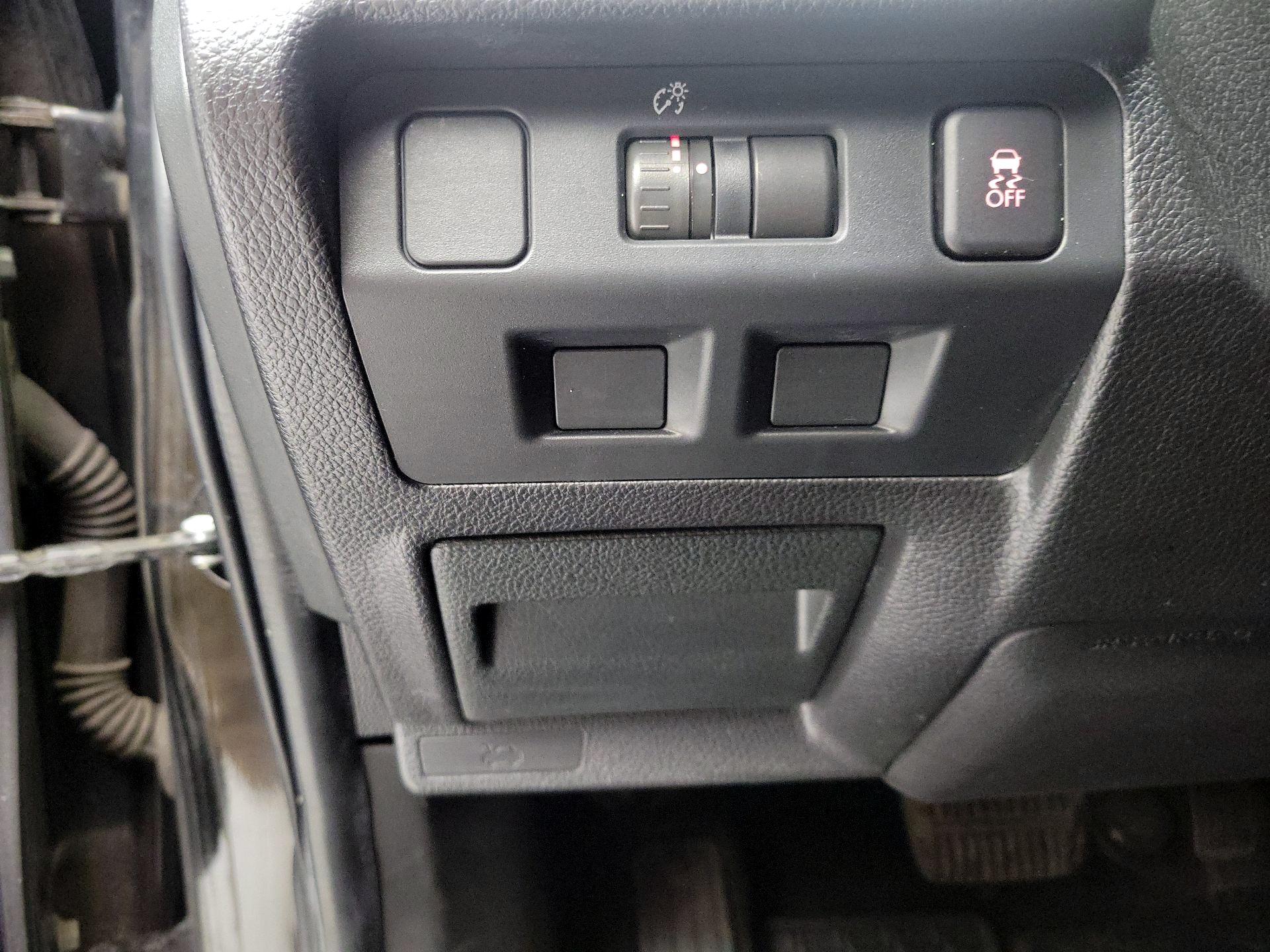 Thumbnail: 2015 Subaru Forester - 13