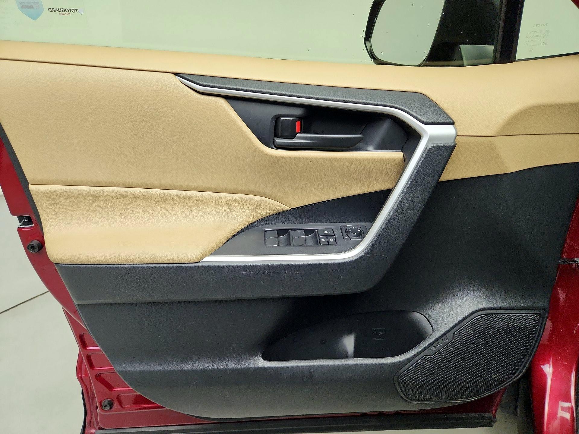 Thumbnail: 2023 Toyota RAV4 - 12