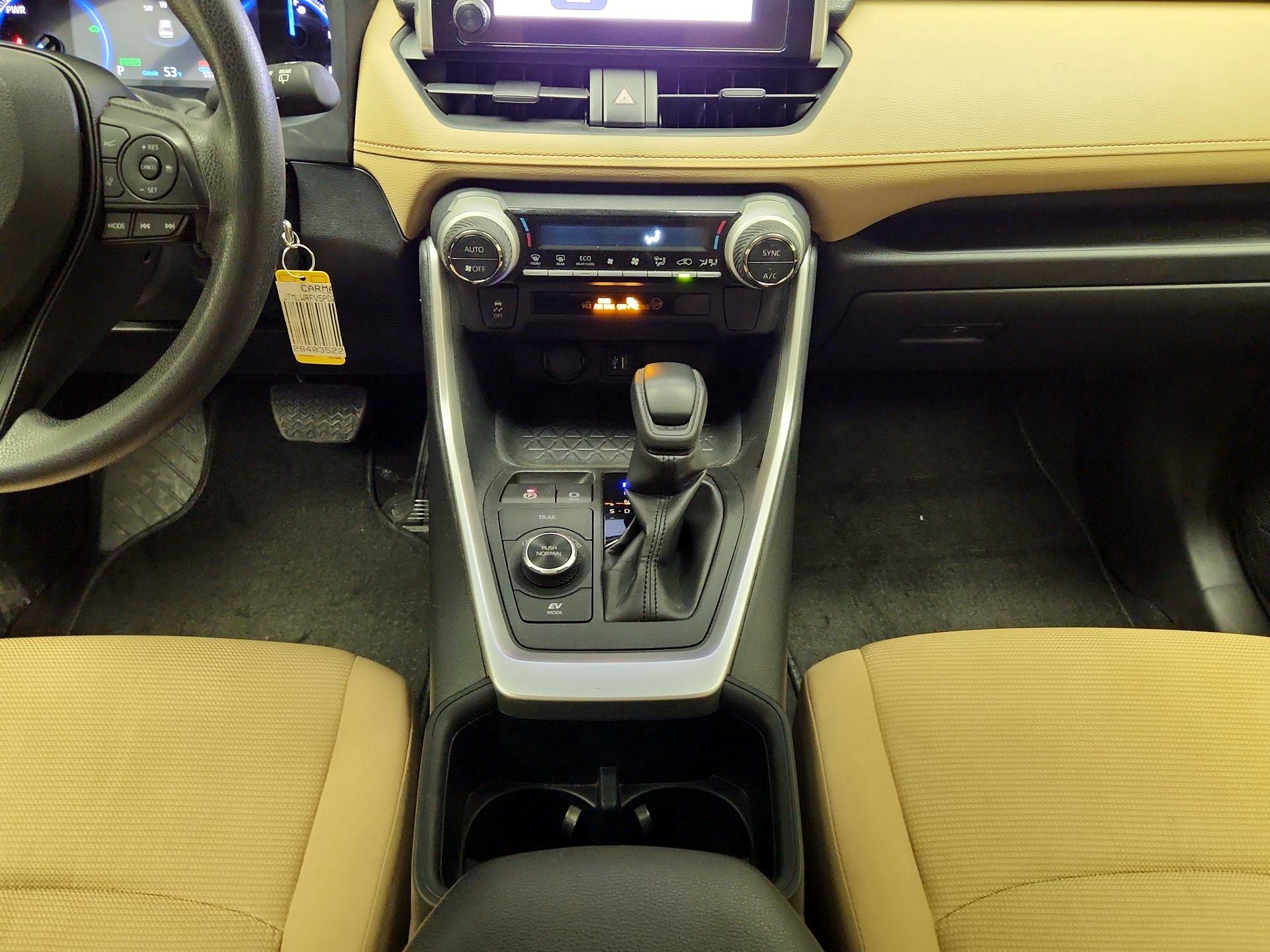 Thumbnail: 2023 Toyota RAV4 - 17