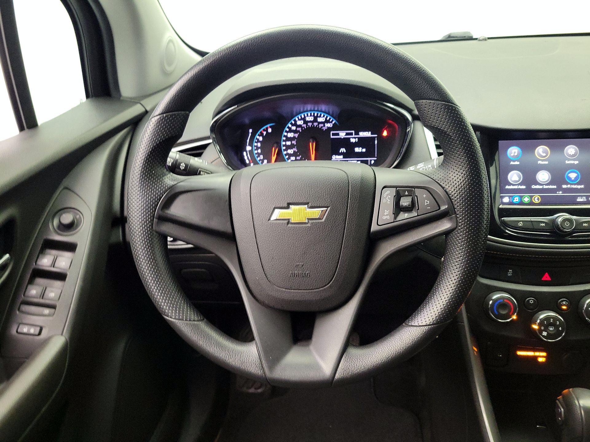 Thumbnail: 2018 Chevrolet Trax - 10